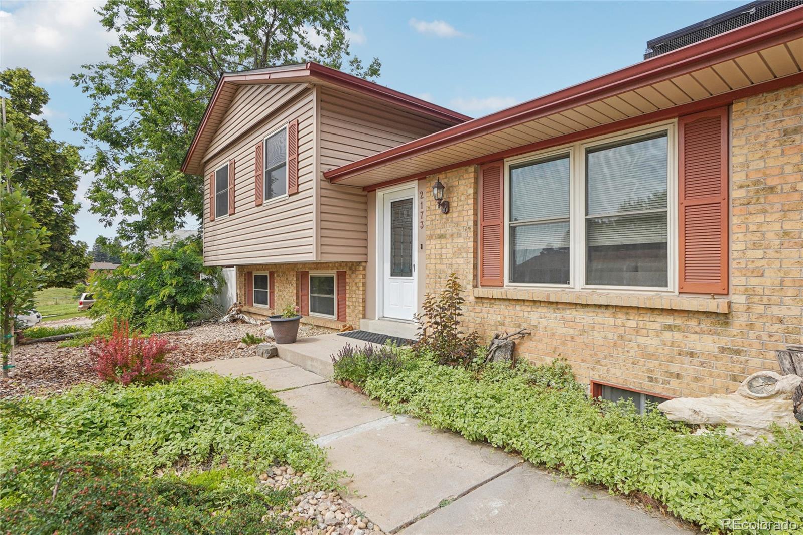 MLS Image #5 for 2173 s ouray street,aurora, Colorado