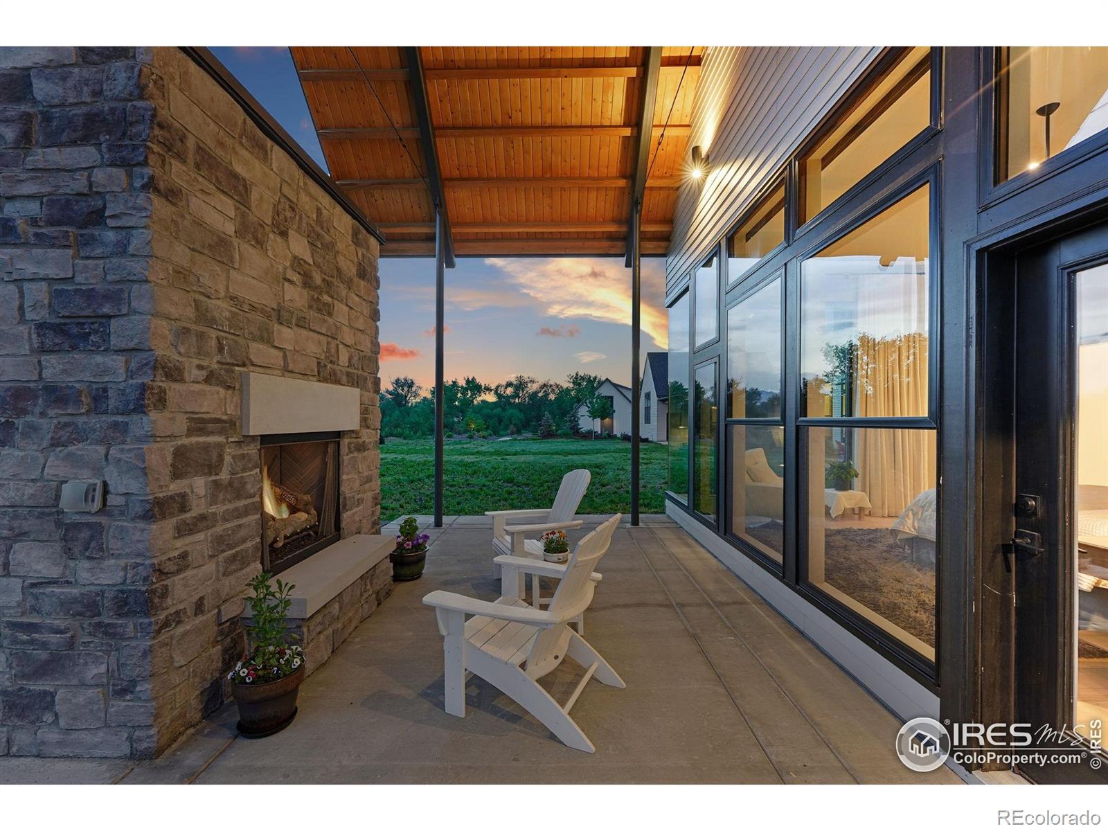 MLS Image #22 for 1563  spring creek crossing,lafayette, Colorado