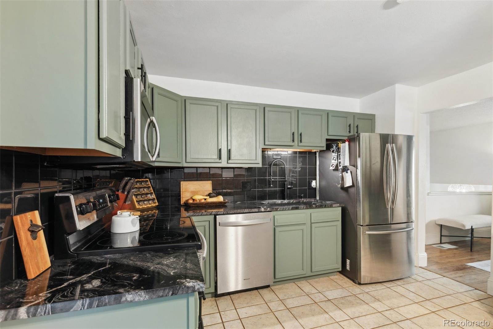 MLS Image #10 for 814  paradise lane,colorado springs, Colorado