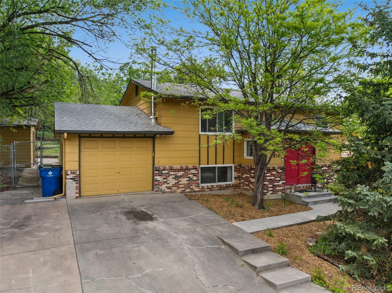 MLS Image #2 for 814  paradise lane,colorado springs, Colorado