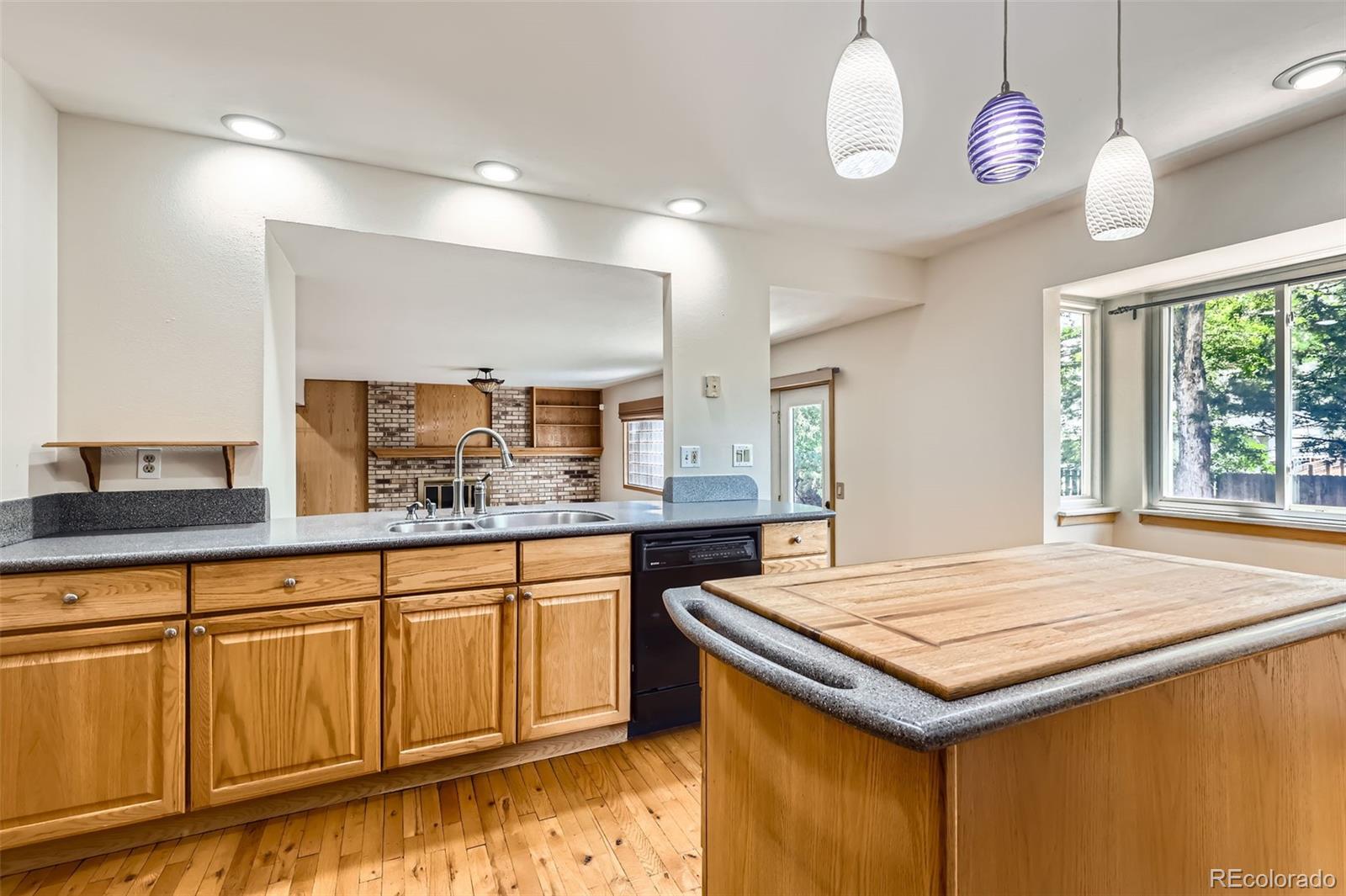 MLS Image #4 for 10365 e weaver circle,englewood, Colorado