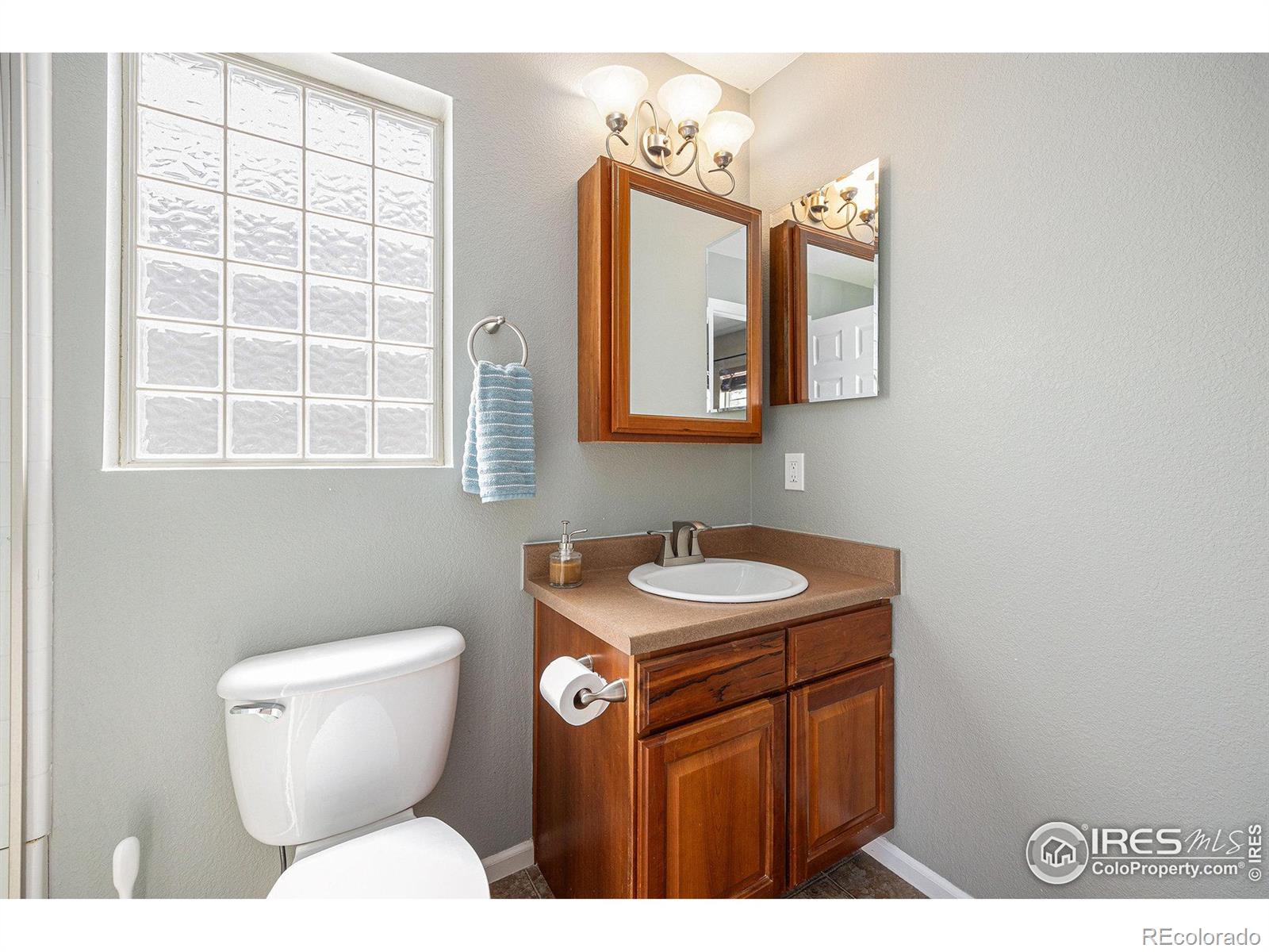 MLS Image #18 for 18656  kelly place,denver, Colorado