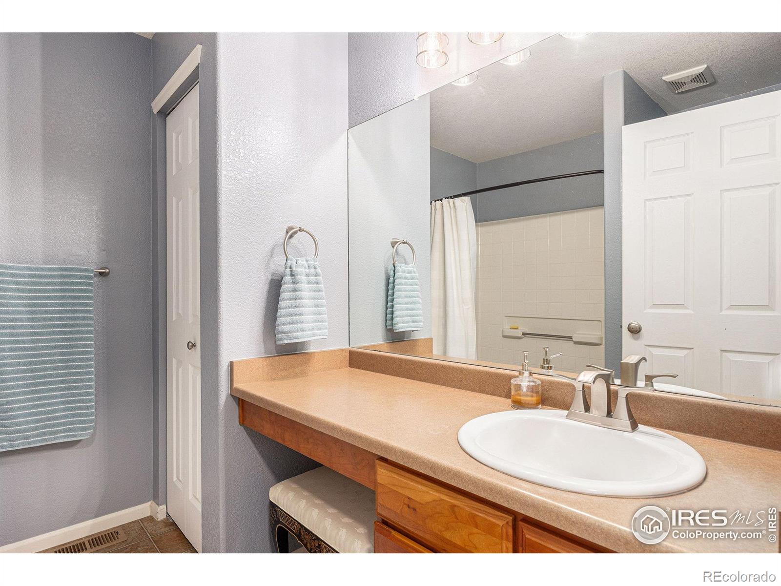 MLS Image #21 for 18656  kelly place,denver, Colorado