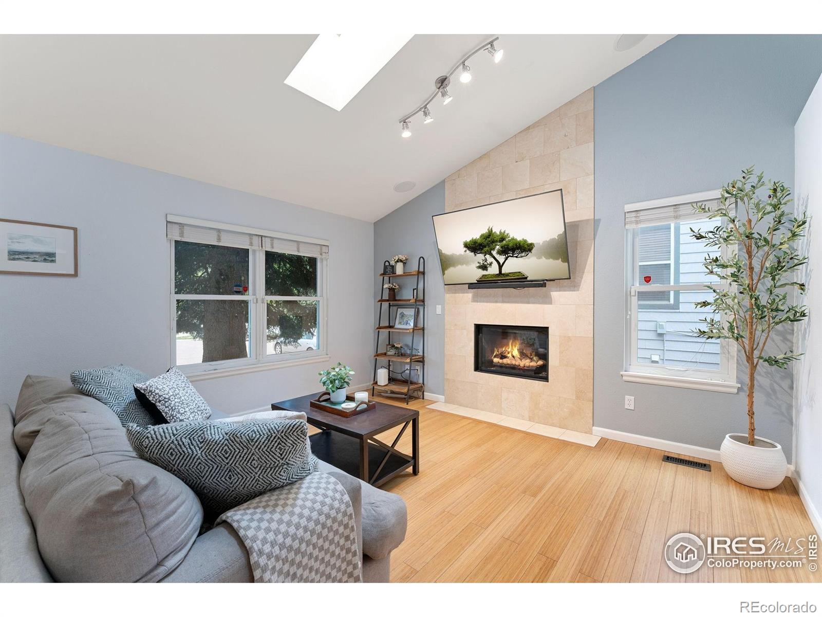 MLS Image #2 for 8391  sunnyside place,highlands ranch, Colorado
