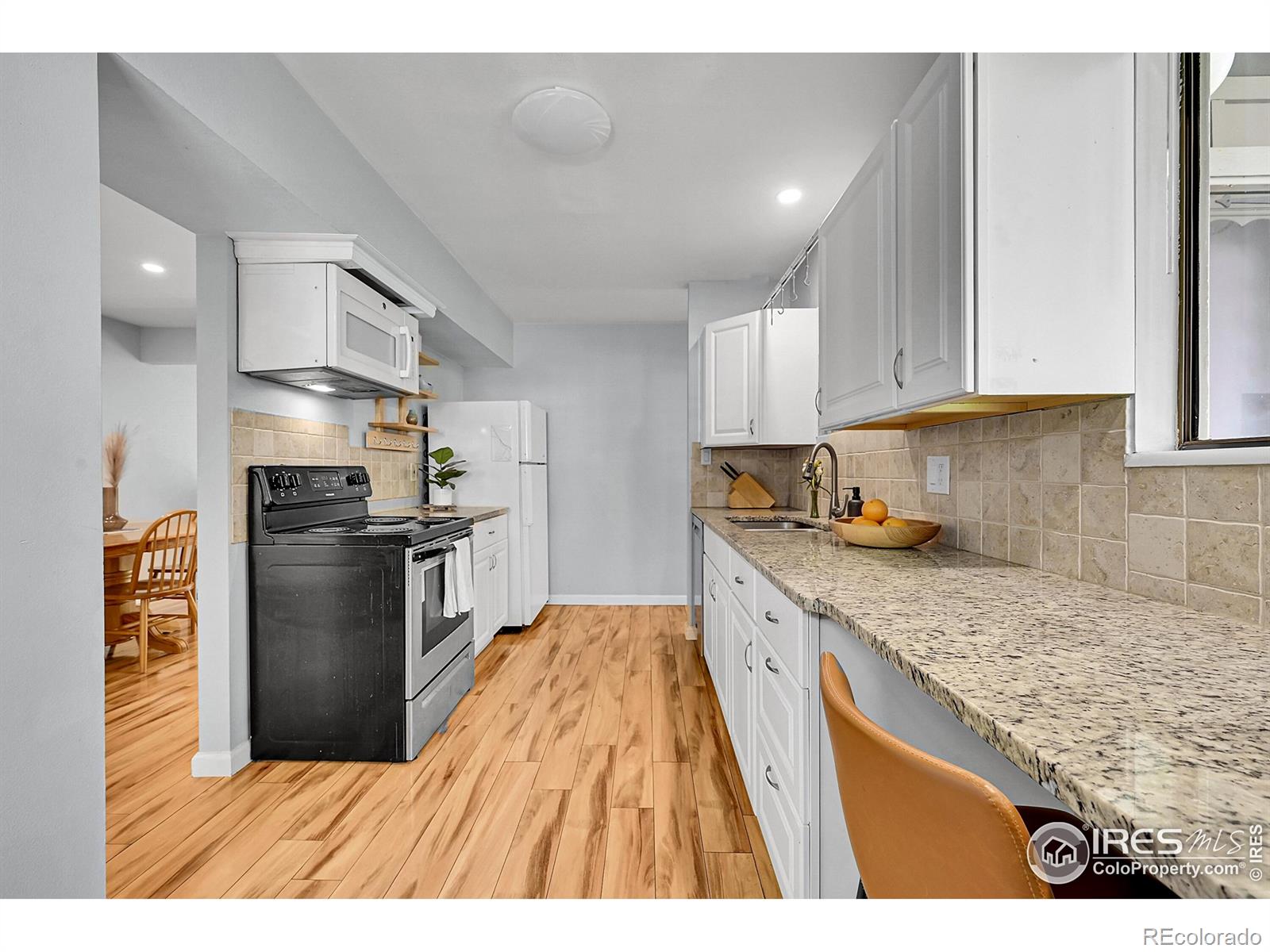 MLS Image #14 for 705 e drake road,fort collins, Colorado