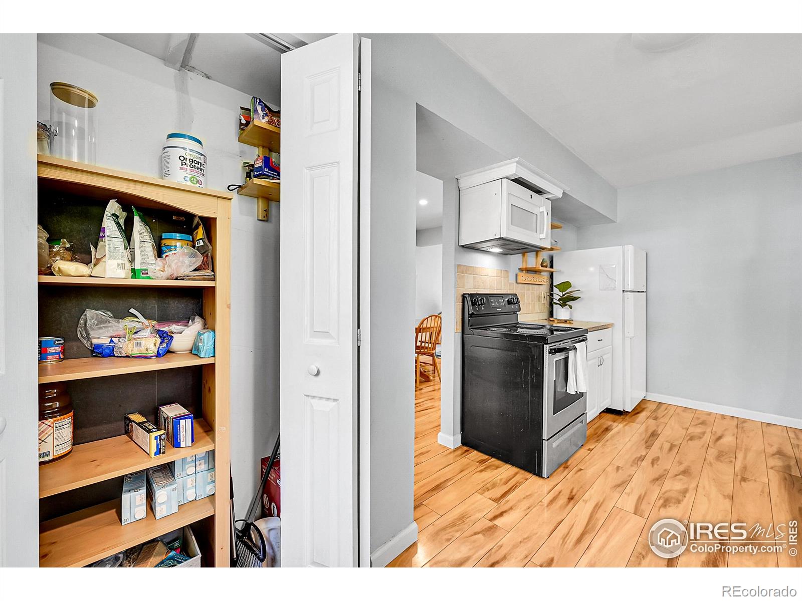 MLS Image #15 for 705 e drake road,fort collins, Colorado