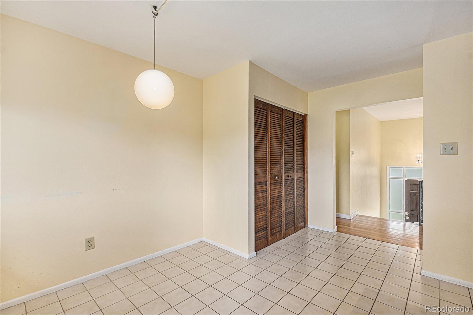 MLS Image #18 for 2743 s reading court,denver, Colorado