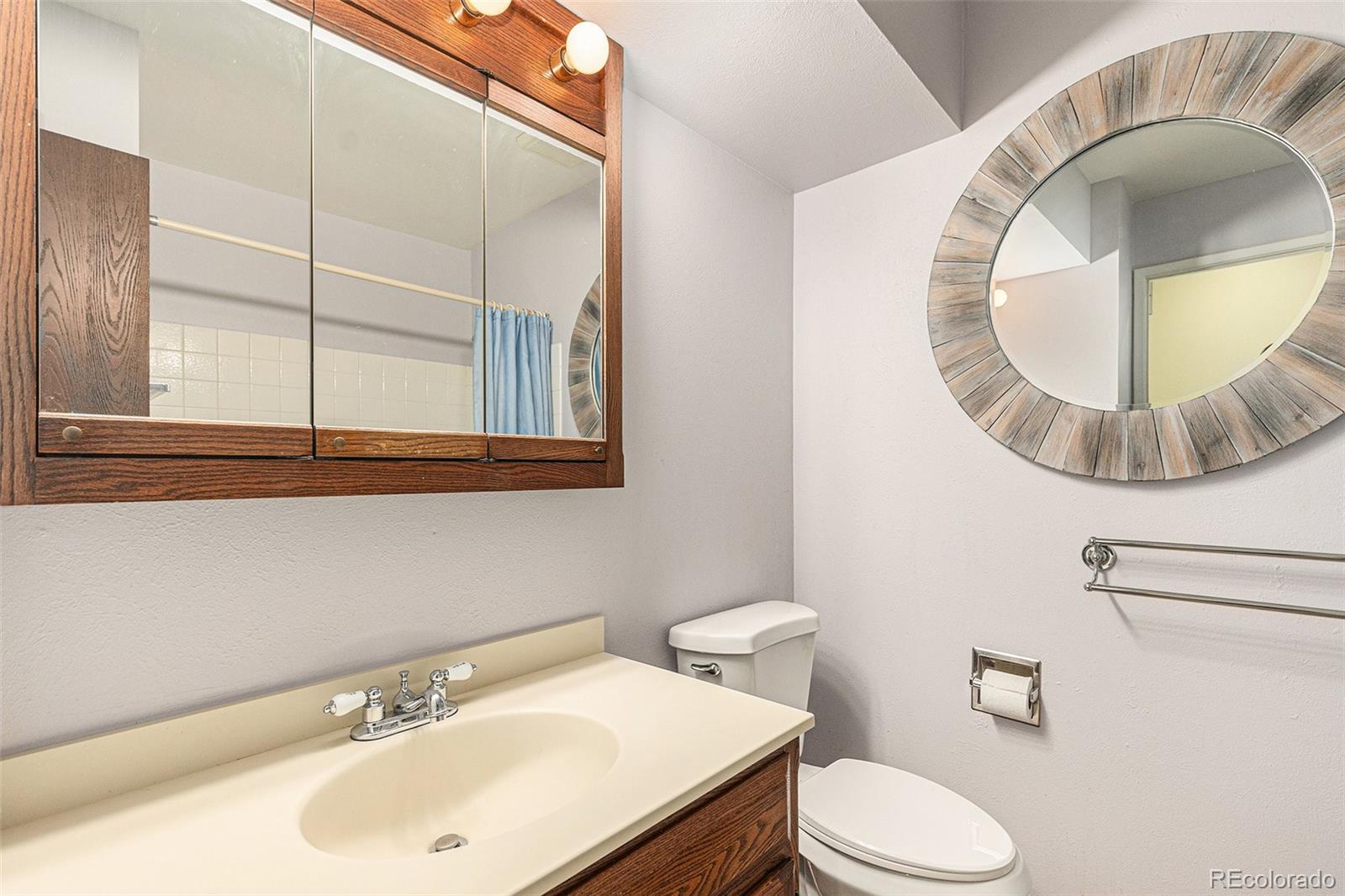 MLS Image #27 for 2743 s reading court,denver, Colorado