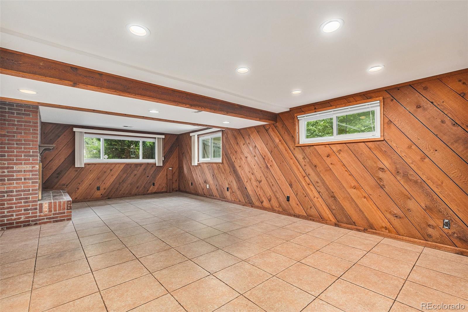 MLS Image #28 for 2743 s reading court,denver, Colorado