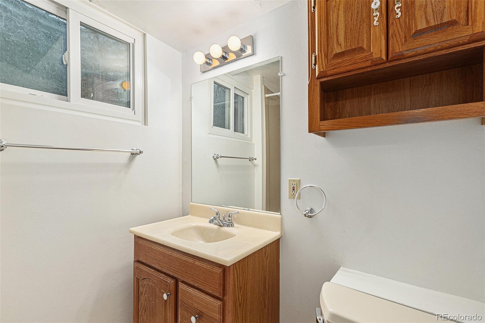 MLS Image #34 for 2743 s reading court,denver, Colorado
