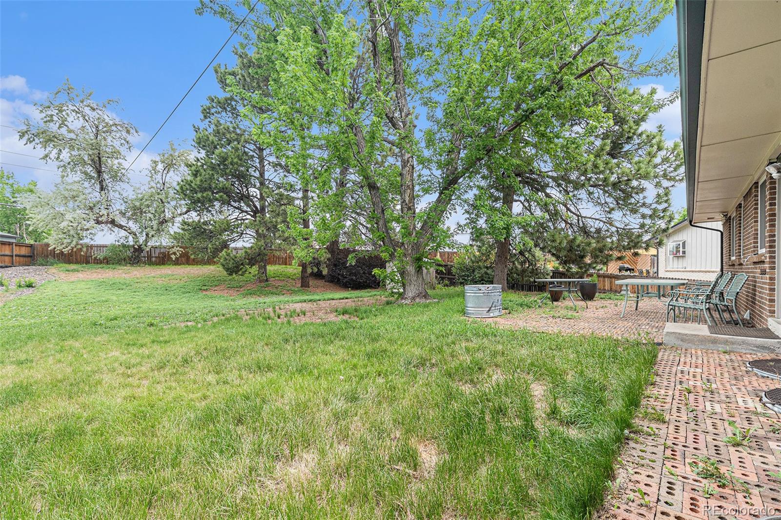 MLS Image #38 for 2743 s reading court,denver, Colorado