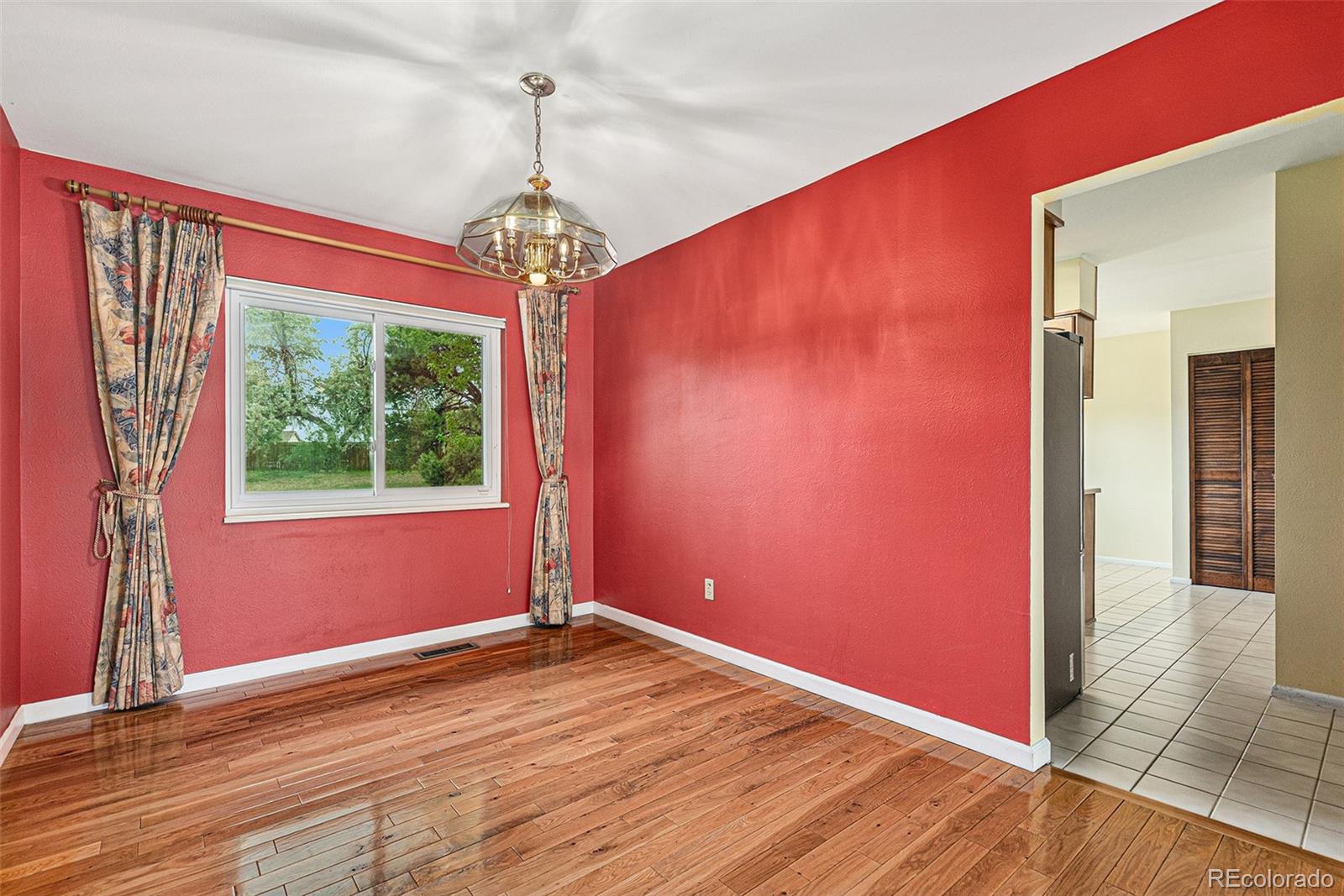 MLS Image #9 for 2743 s reading court,denver, Colorado