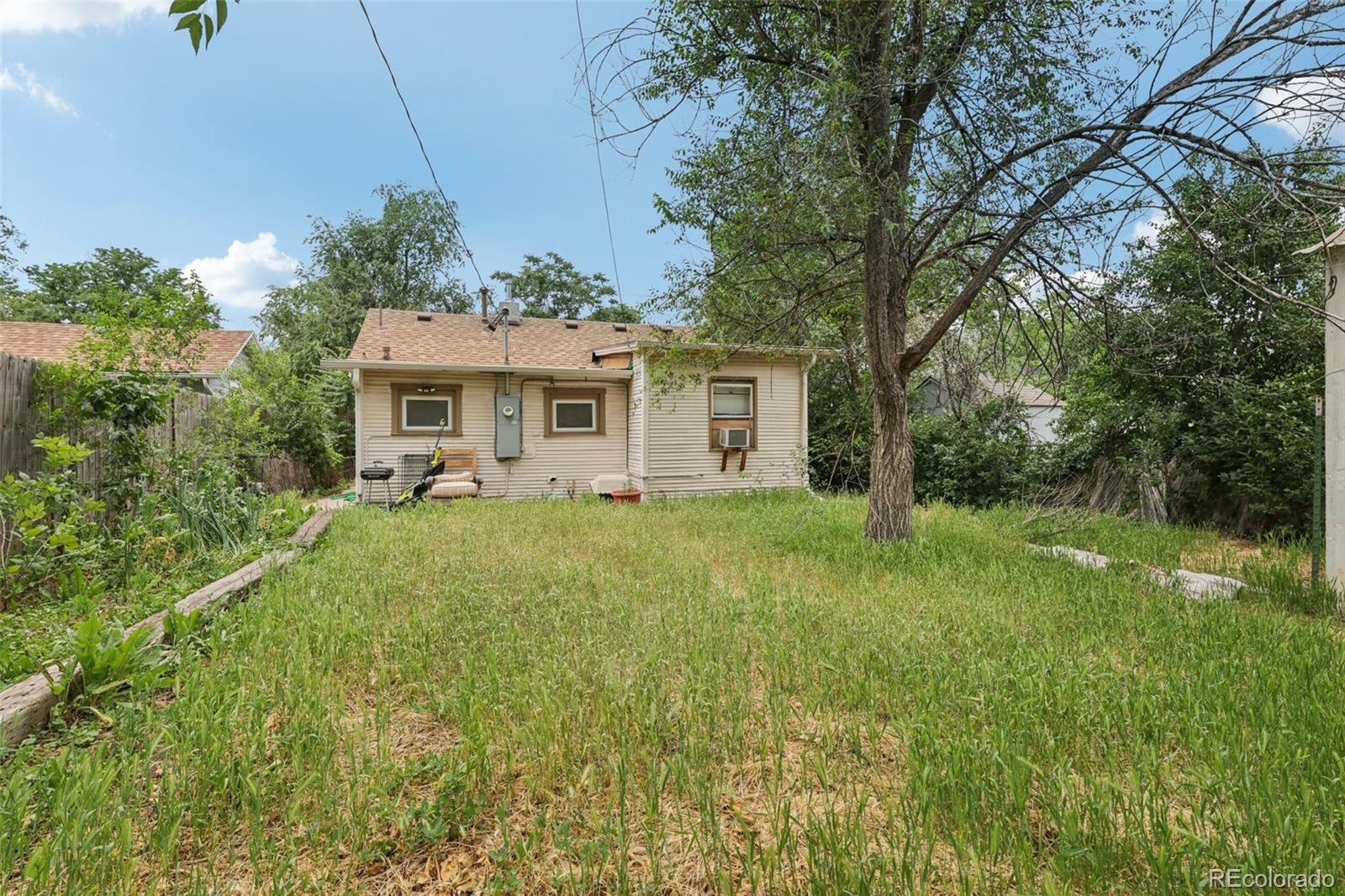 MLS Image #11 for 1340  iola street,aurora, Colorado