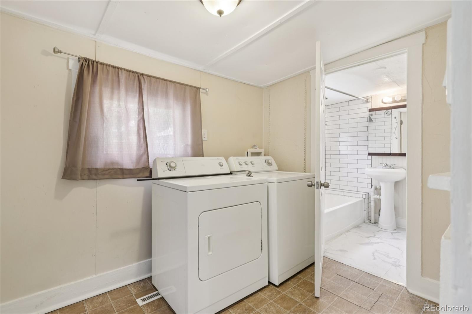 MLS Image #5 for 1340  iola street,aurora, Colorado