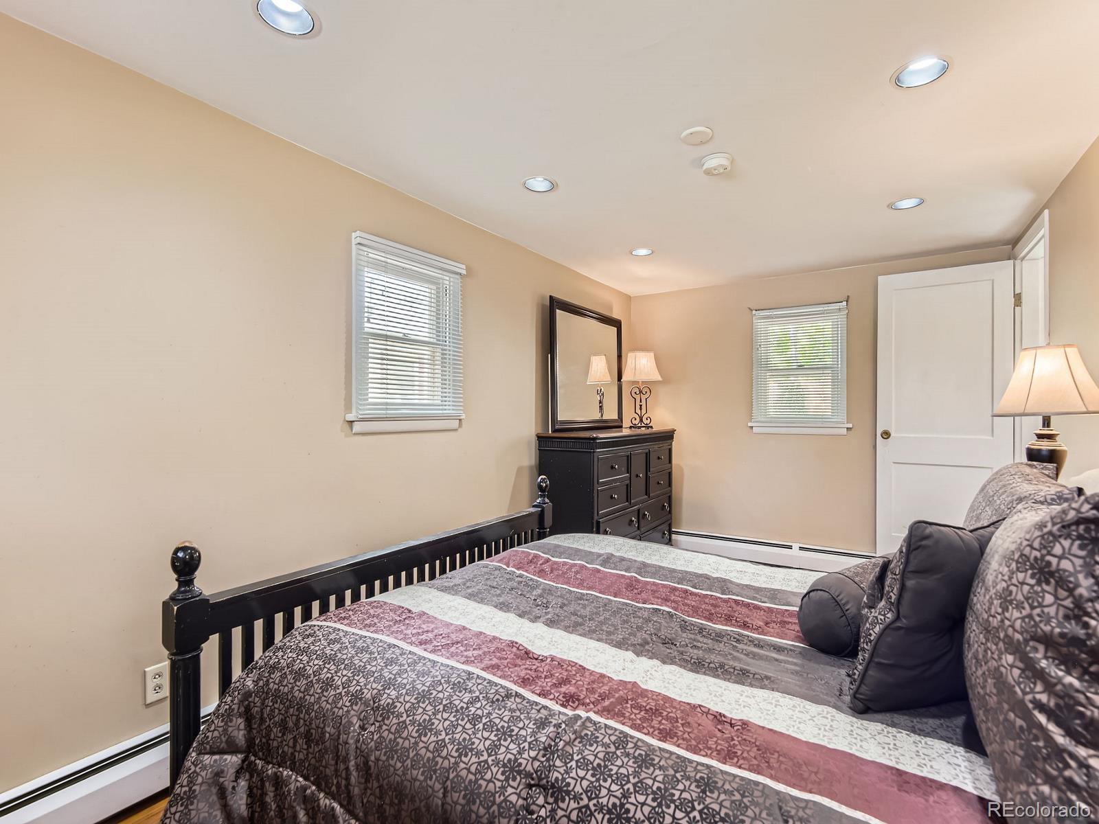 MLS Image #11 for 3265 s ogden street,englewood, Colorado