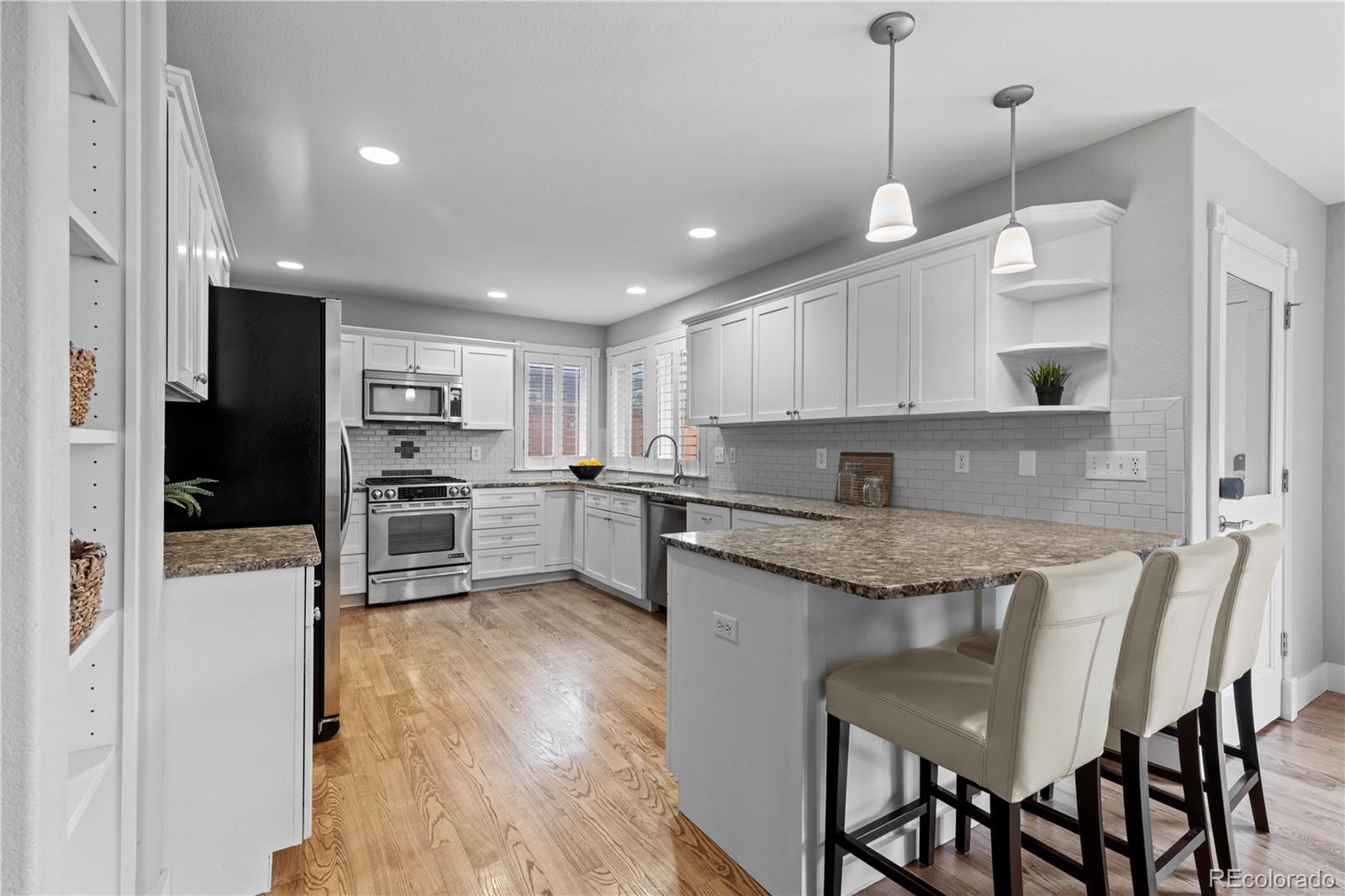 MLS Image #12 for 1366 s vine street,denver, Colorado
