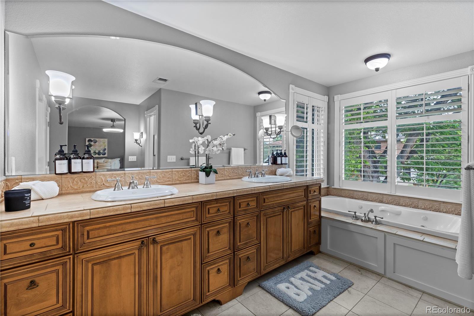 MLS Image #26 for 1366 s vine street,denver, Colorado