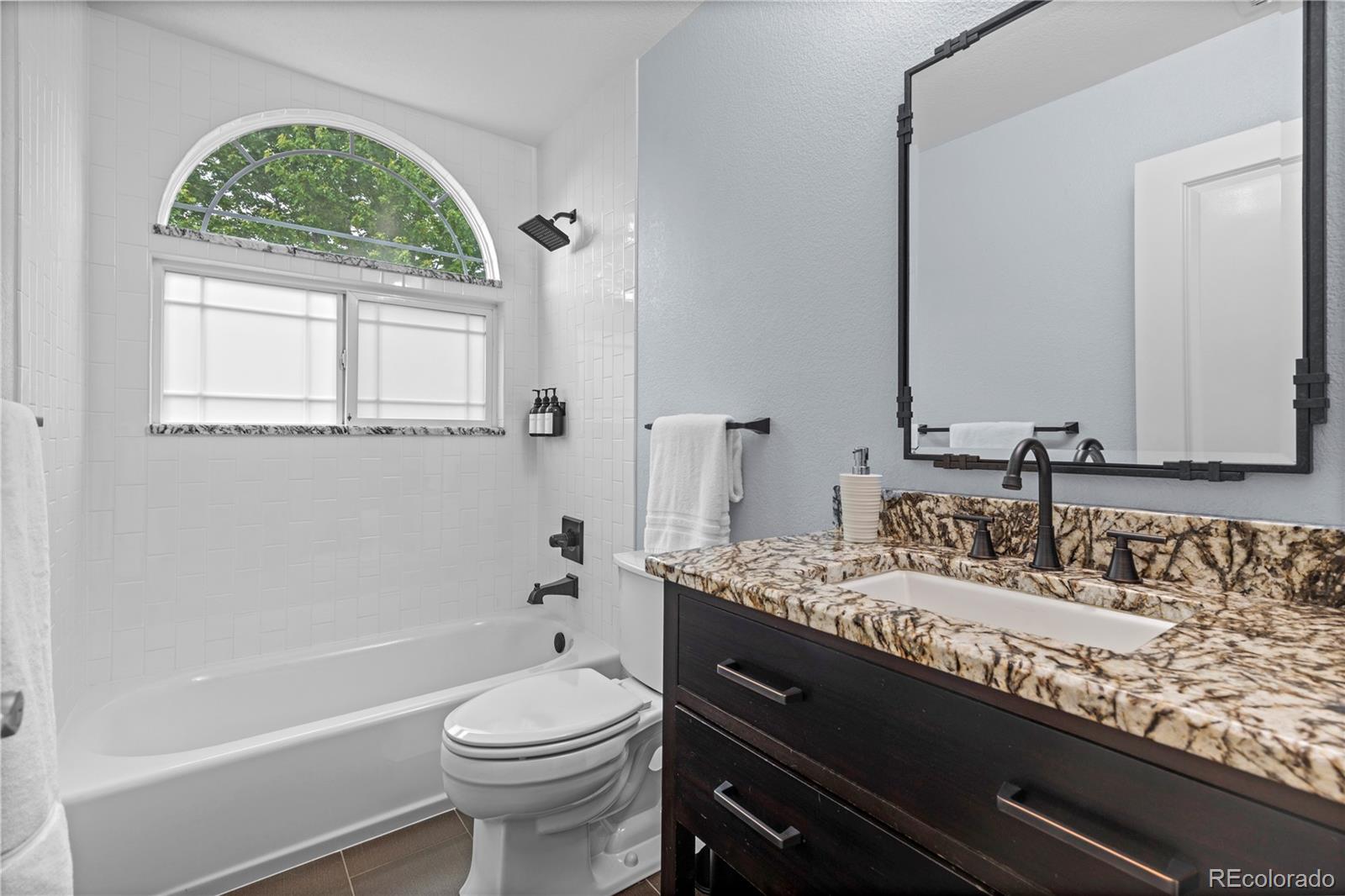 MLS Image #30 for 1366 s vine street,denver, Colorado