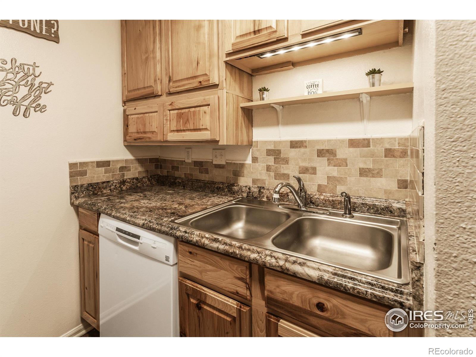 MLS Image #18 for 909  conifer court,windsor, Colorado