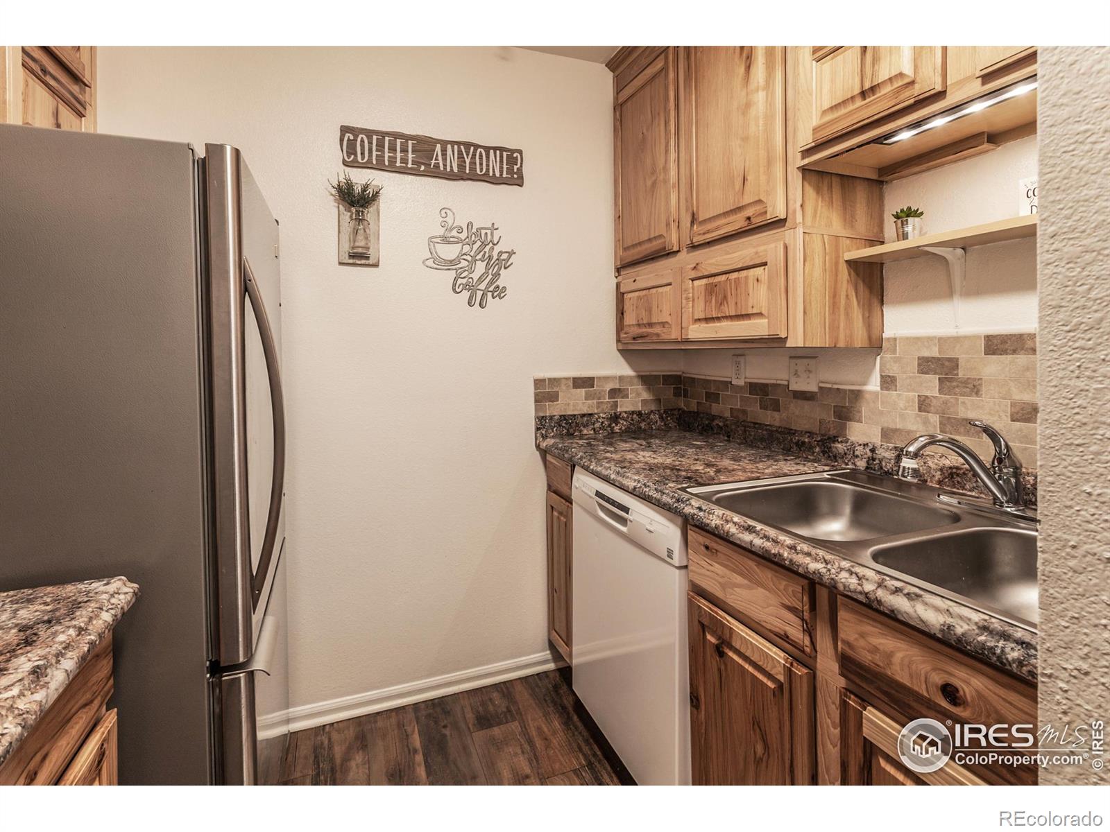 MLS Image #19 for 909  conifer court,windsor, Colorado