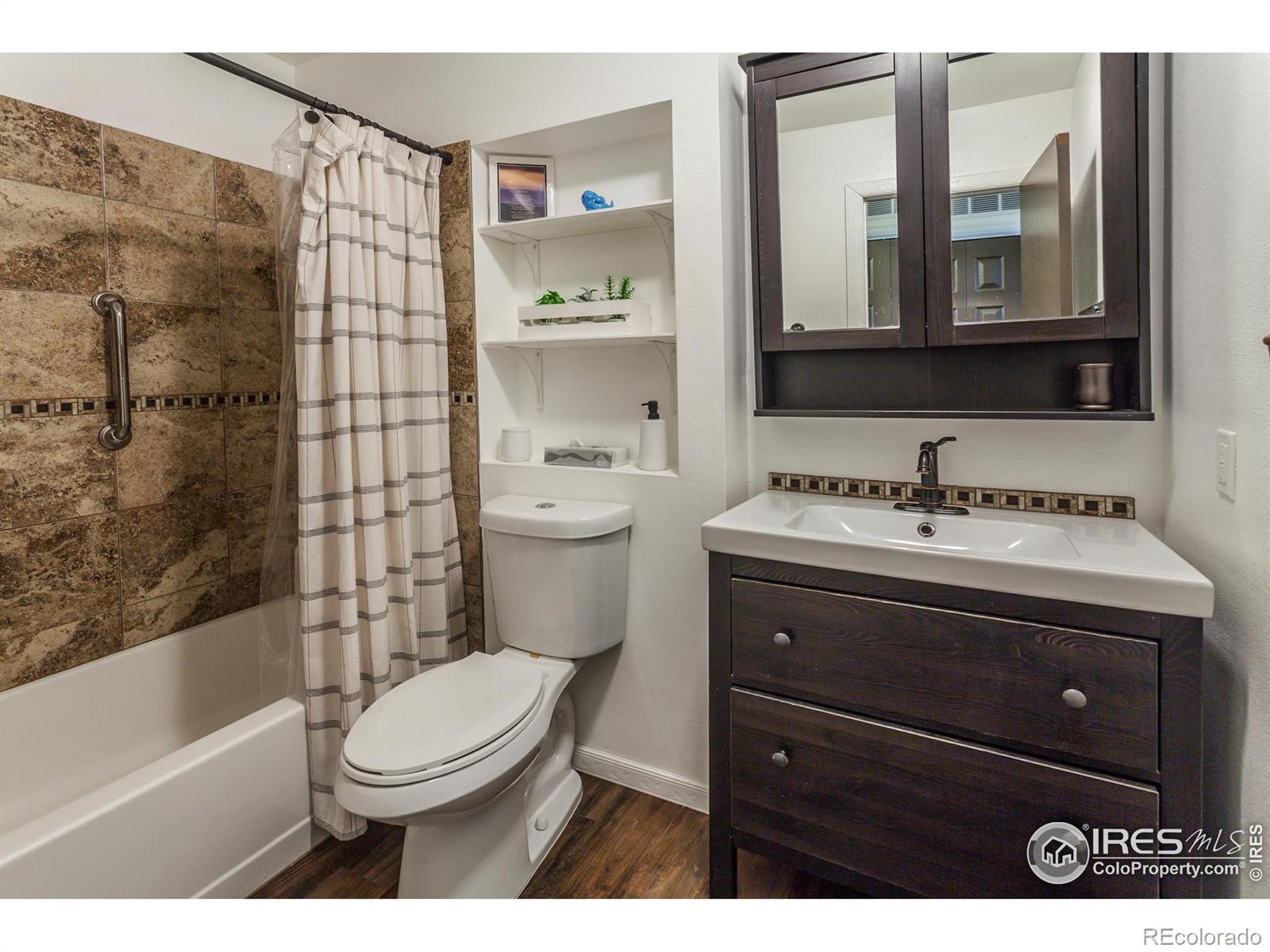 MLS Image #24 for 909  conifer court,windsor, Colorado