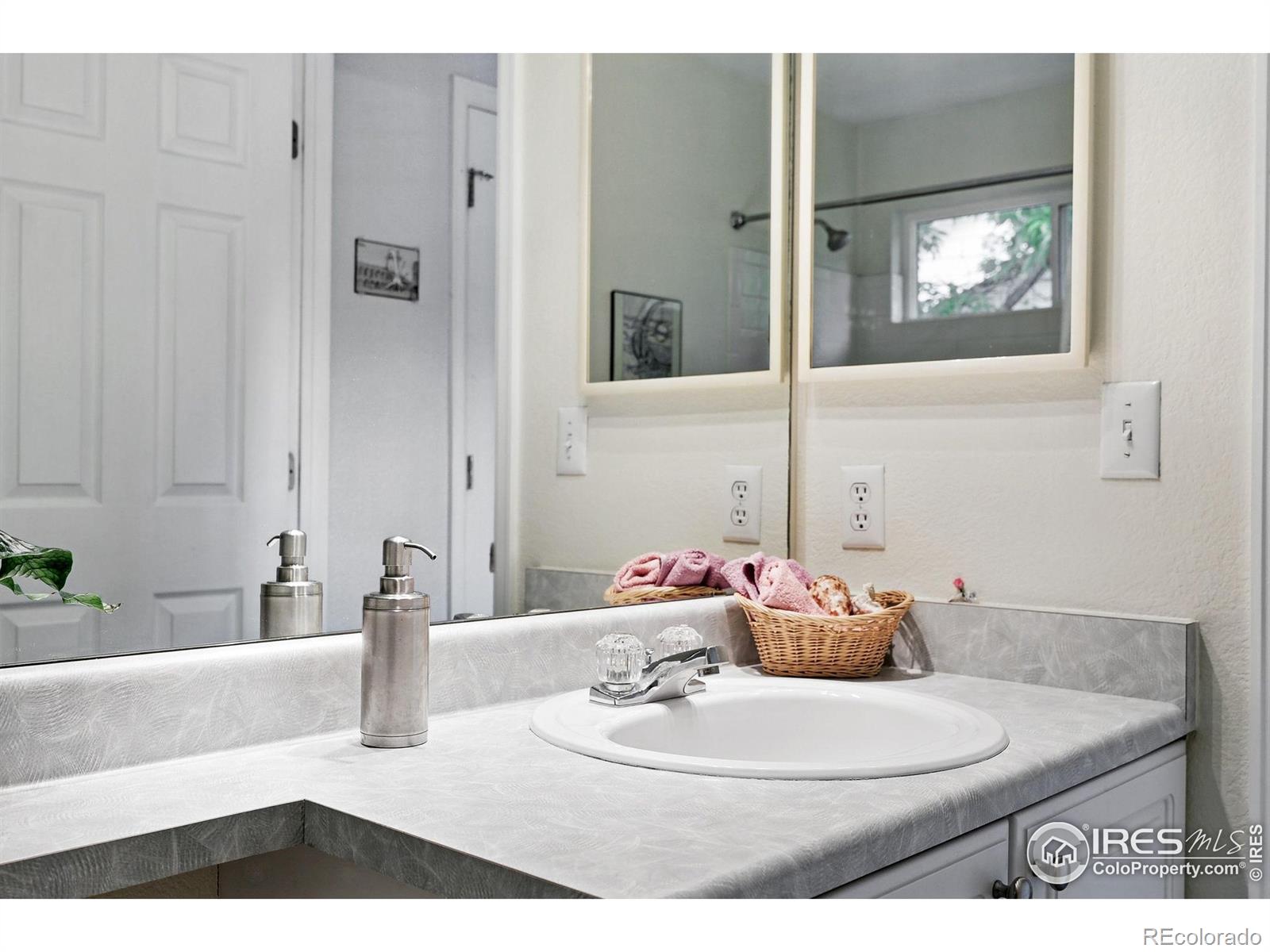 MLS Image #21 for 823  timothy drive,longmont, Colorado