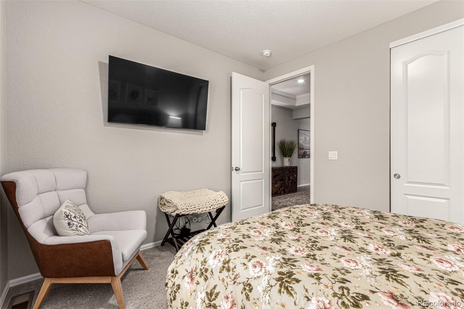 MLS Image #26 for 7991  heritage drive,thornton, Colorado