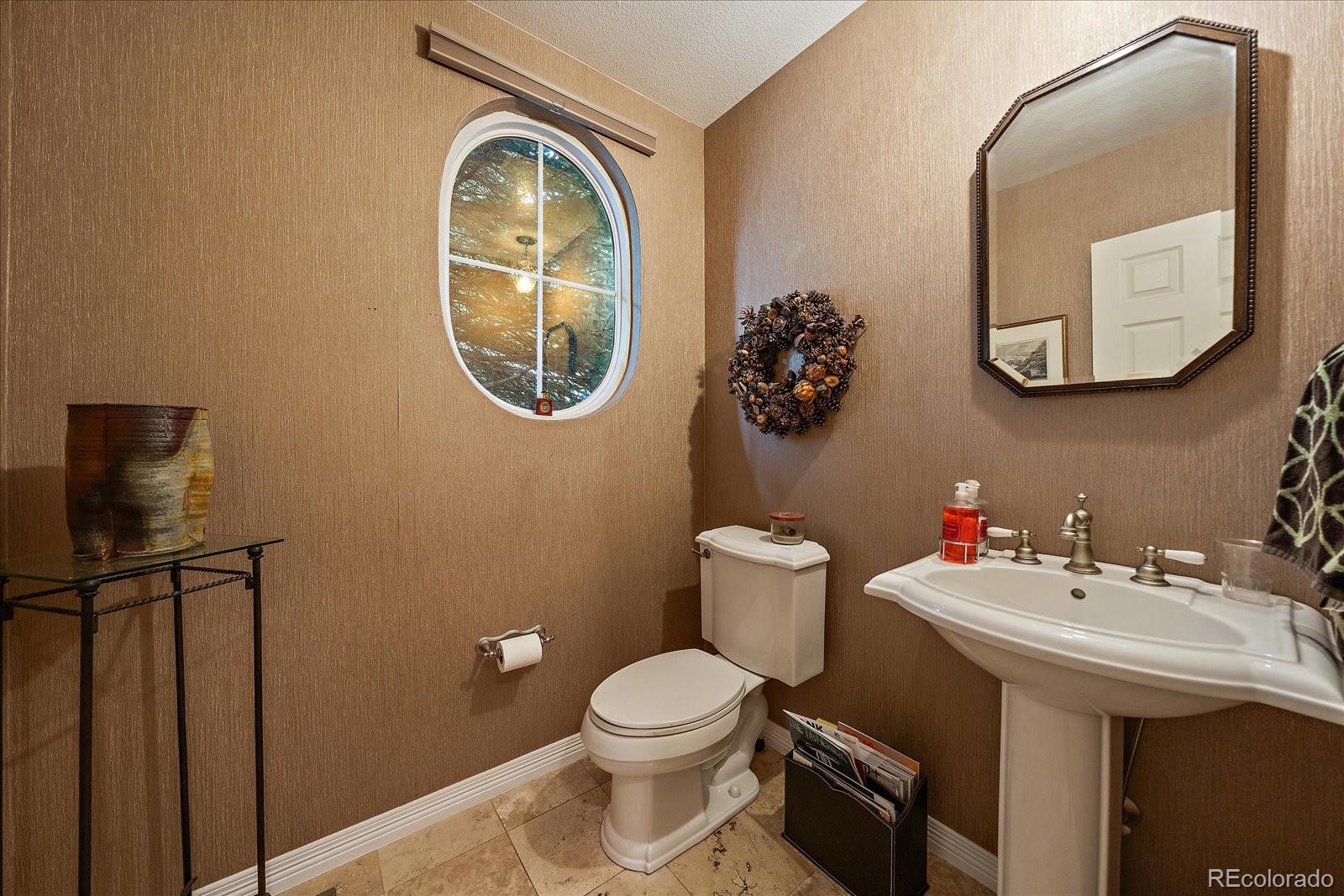 MLS Image #18 for 4545 s monaco street,denver, Colorado