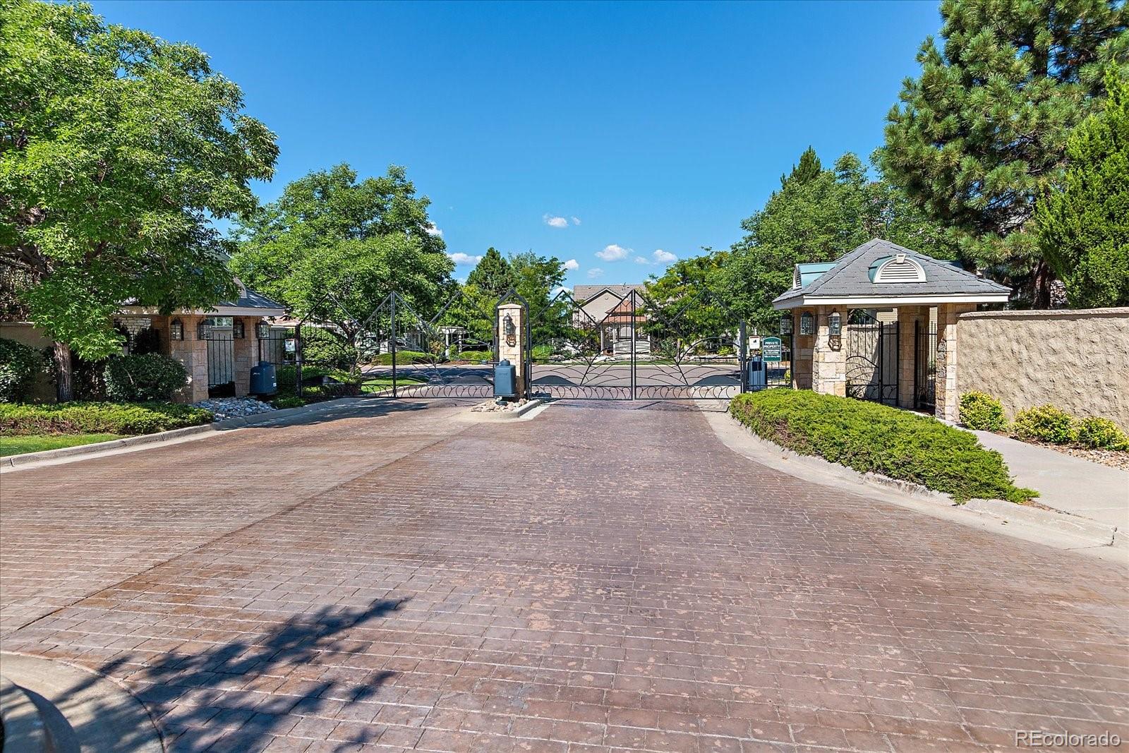 MLS Image #4 for 4545 s monaco street,denver, Colorado