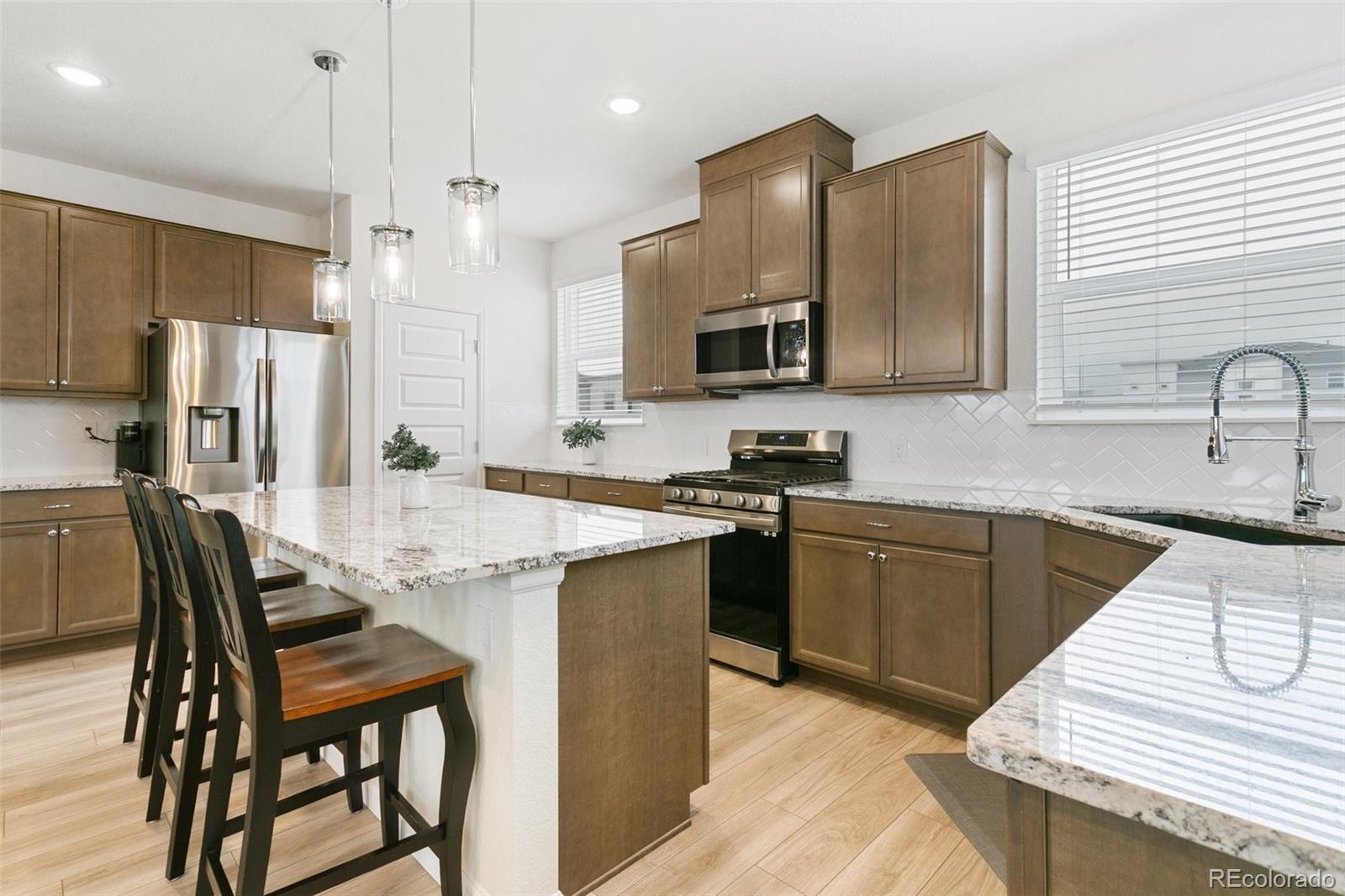 MLS Image #4 for 2032  peridot loop heights,colorado springs, Colorado