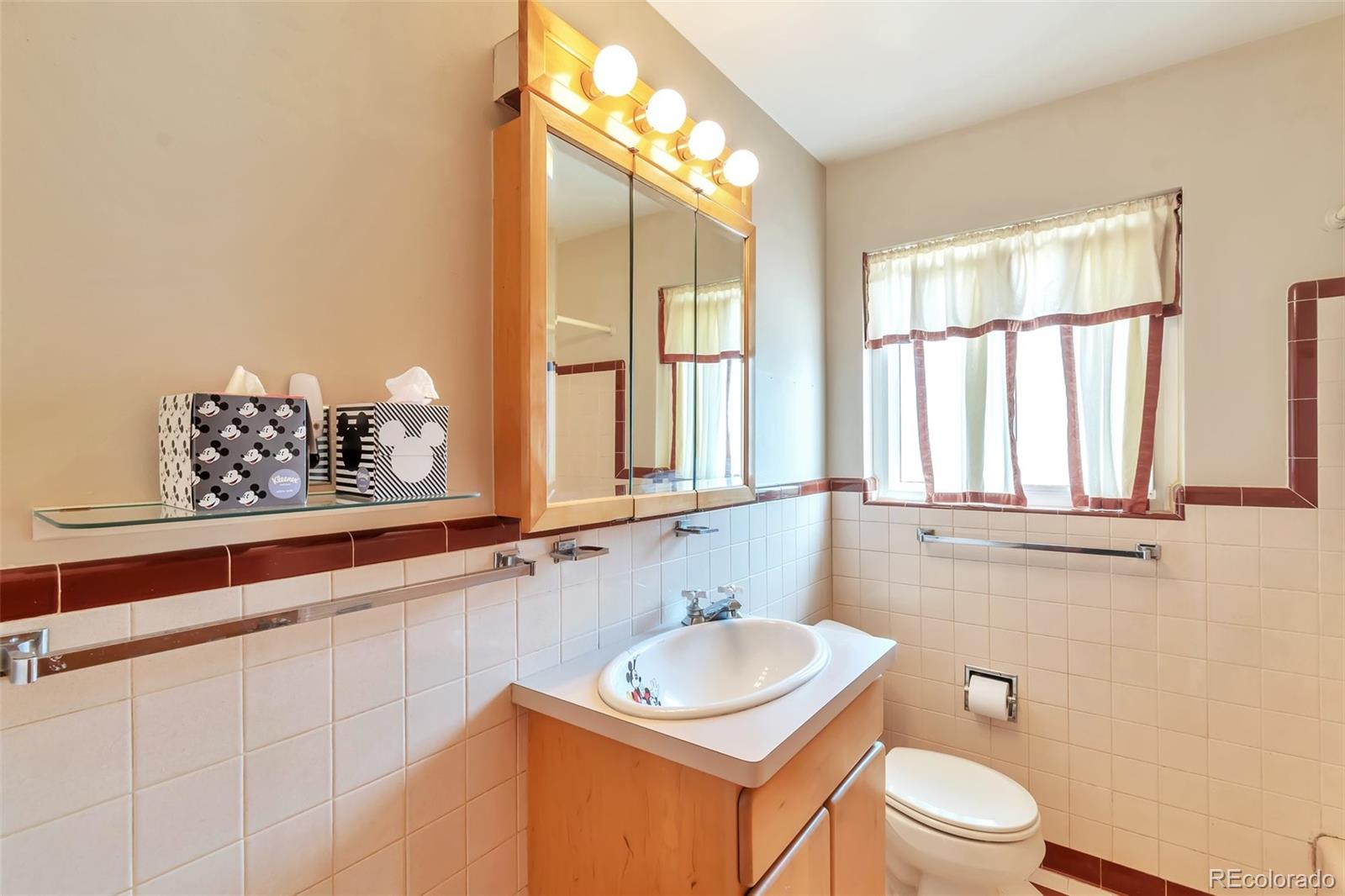 MLS Image #10 for 1304 s harlan street,lakewood, Colorado