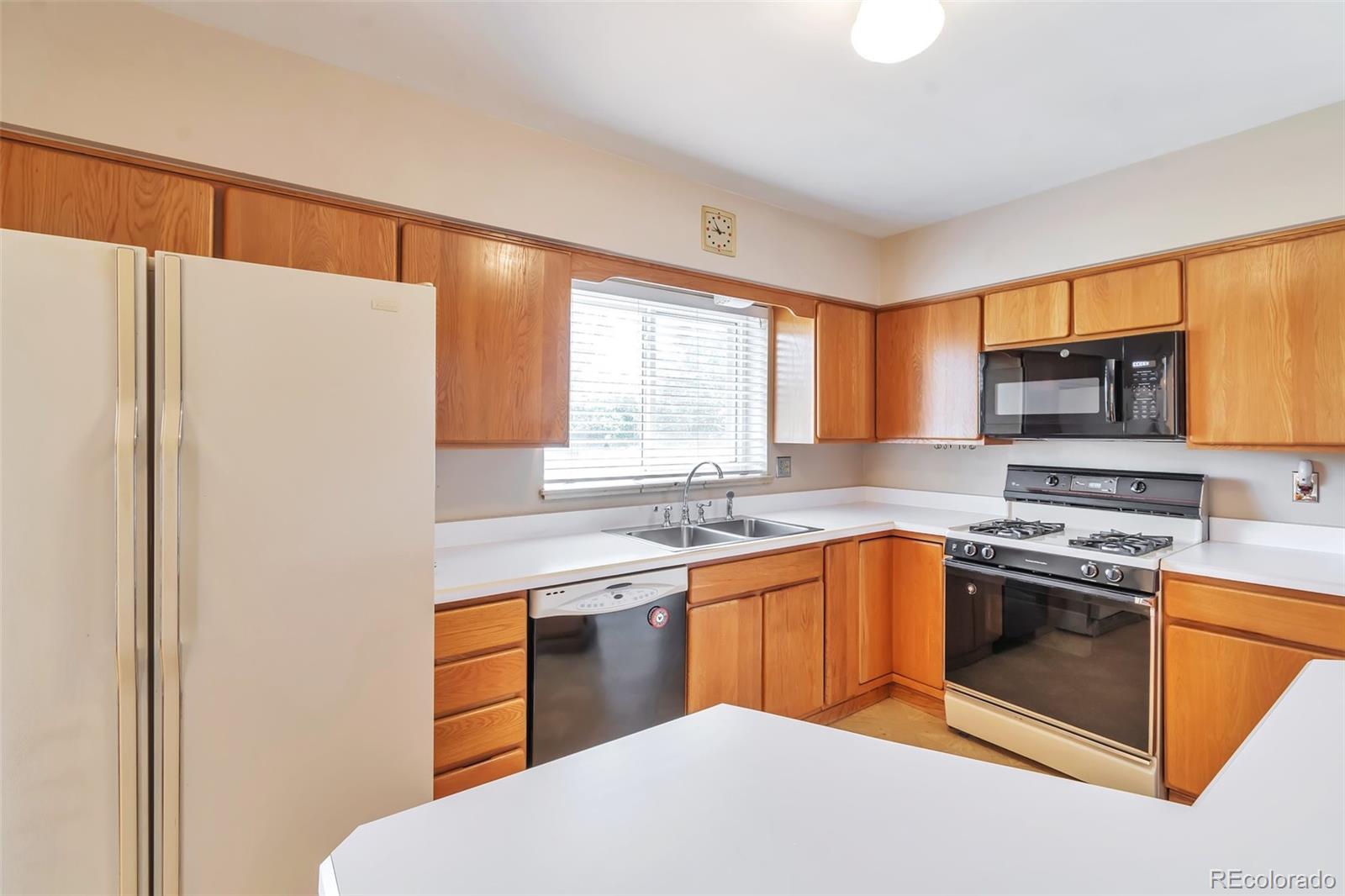 MLS Image #8 for 1304 s harlan street,lakewood, Colorado