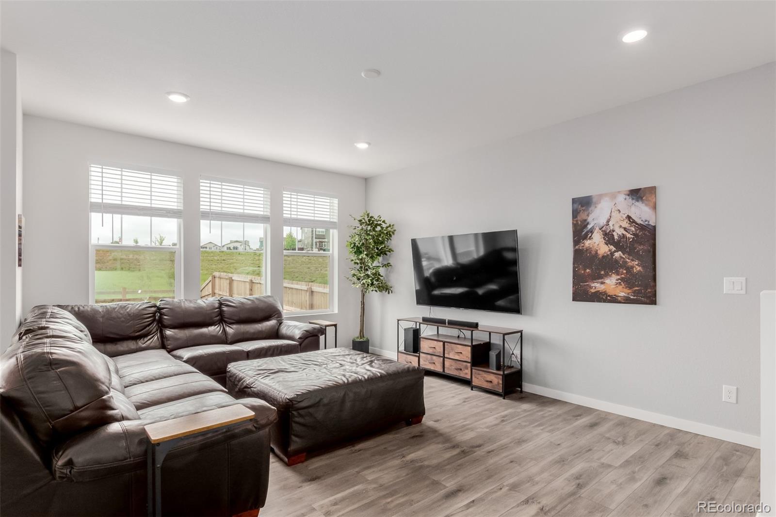 MLS Image #3 for 870  mosquito court,elizabeth, Colorado