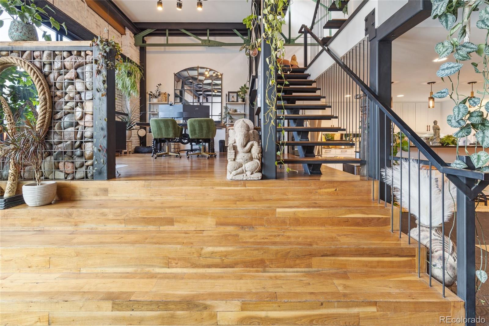 MLS Image #12 for 1203  24th street,denver, Colorado