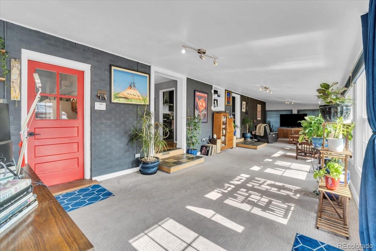 MLS Image #14 for 1648 s locust street,denver, Colorado