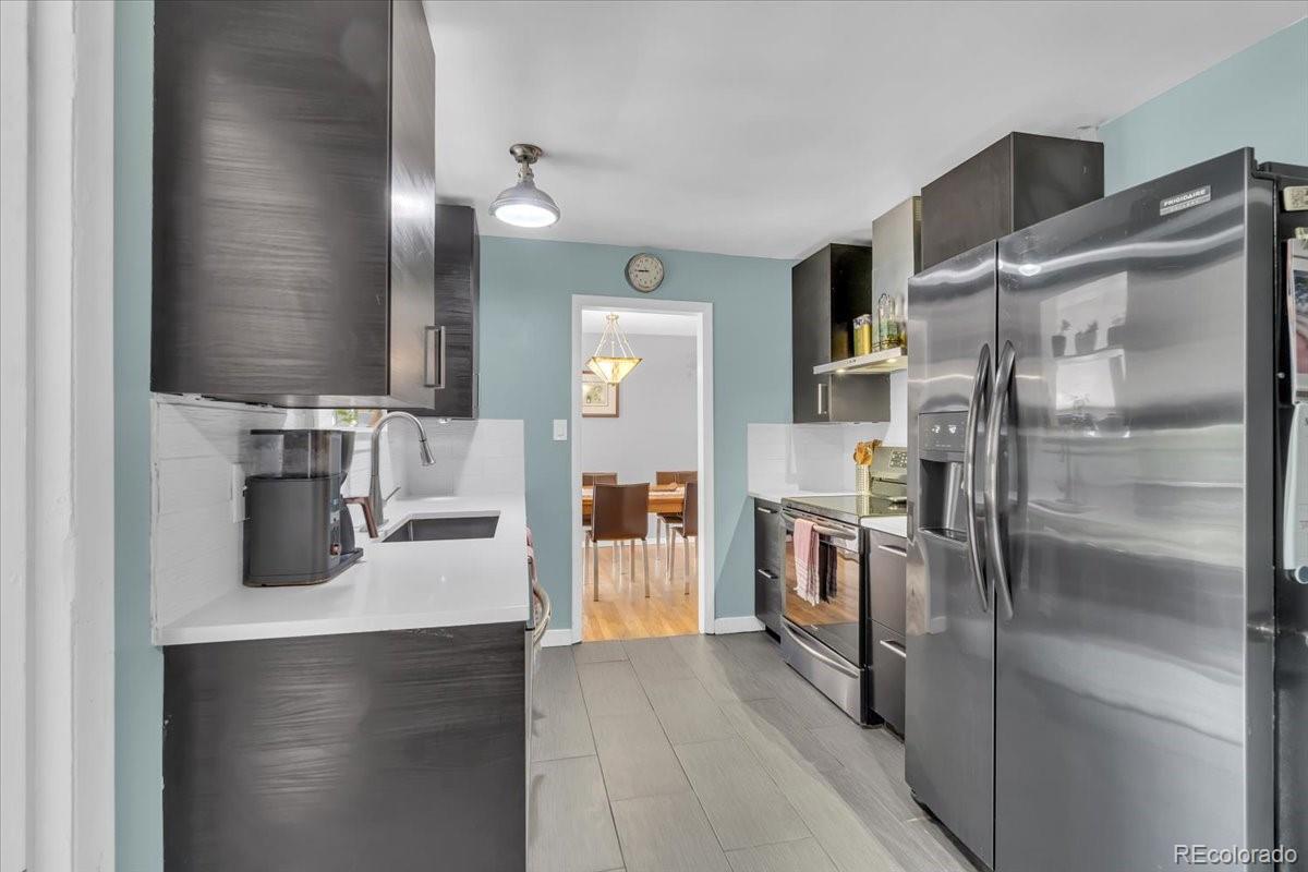 MLS Image #5 for 1648 s locust street,denver, Colorado