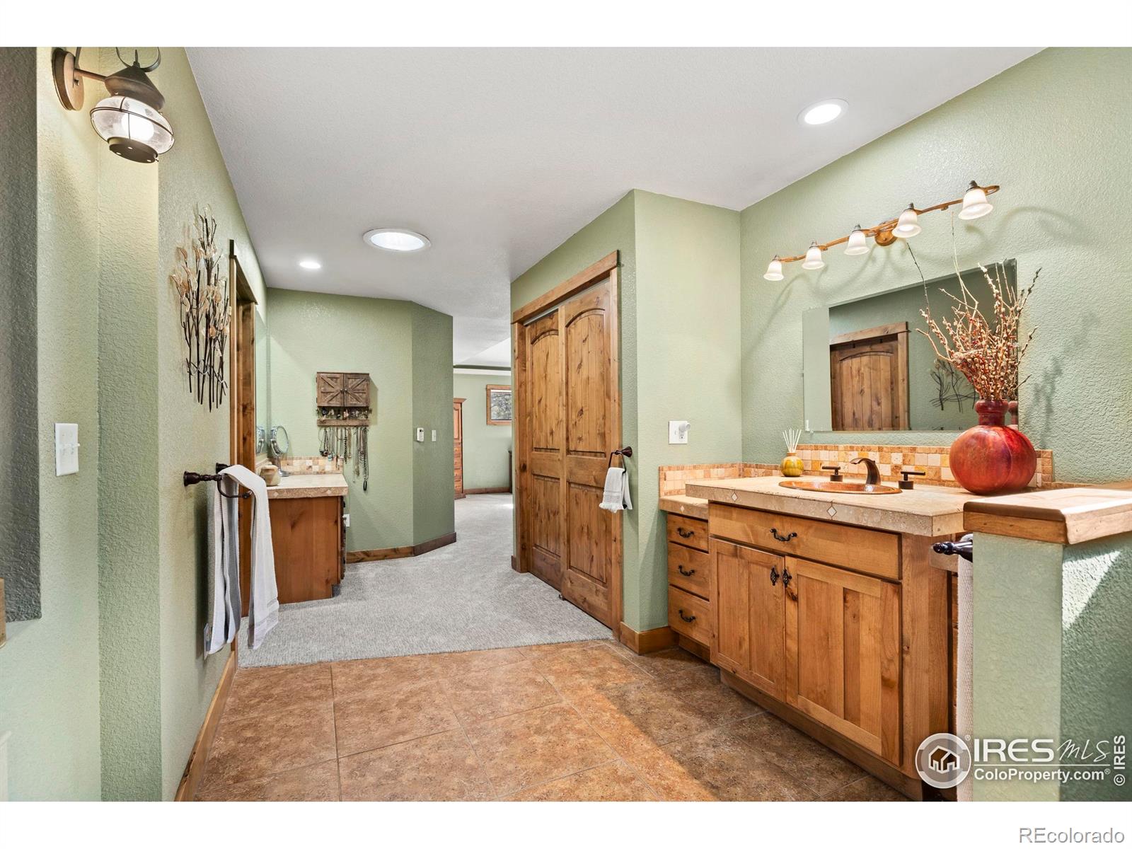 MLS Image #19 for 952  skinner gulch road,loveland, Colorado