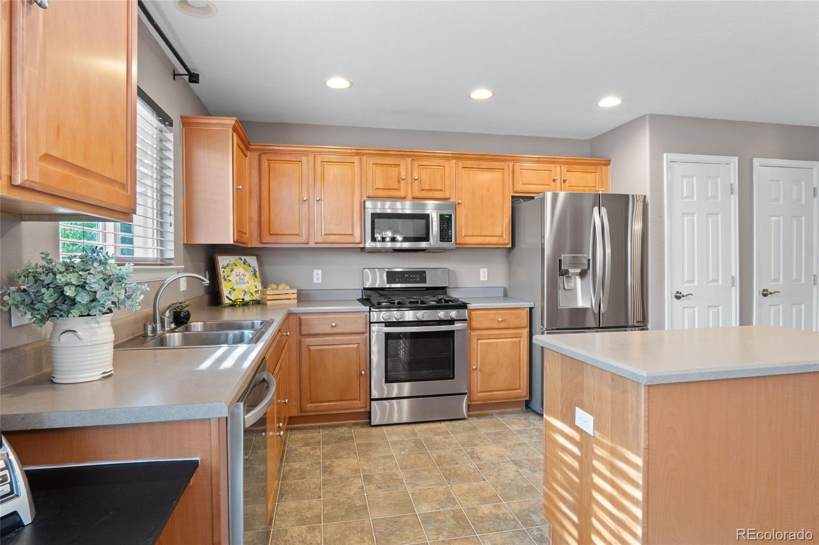 MLS Image #12 for 5434 s rome street,aurora, Colorado