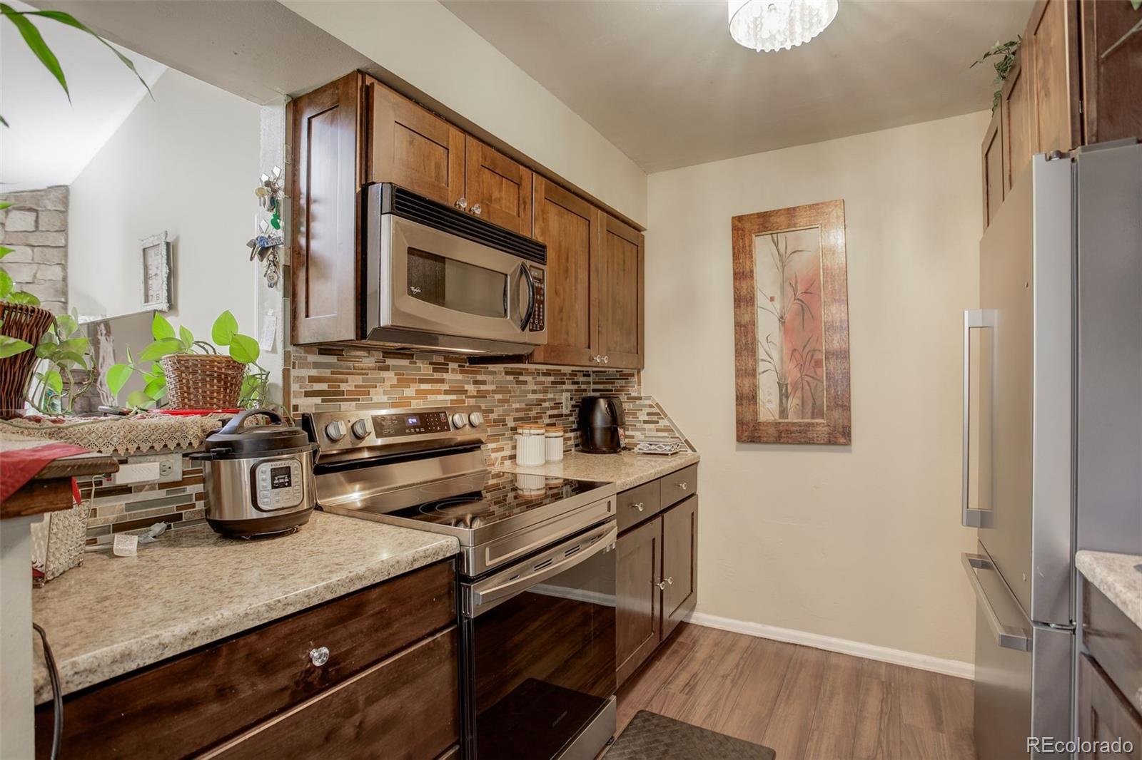 MLS Image #7 for 10150 e virginia avenue,denver, Colorado