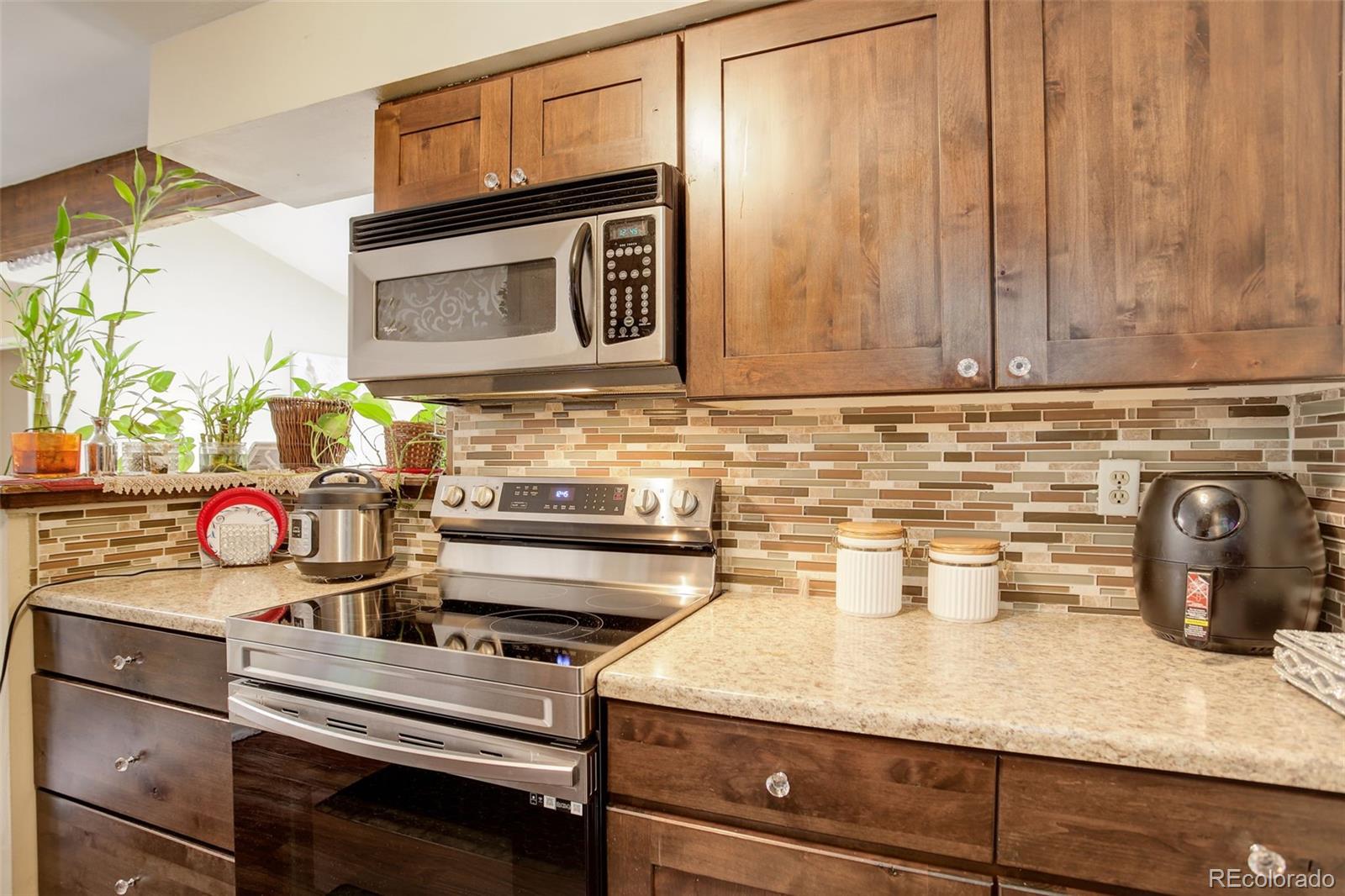 MLS Image #8 for 10150 e virginia avenue,denver, Colorado