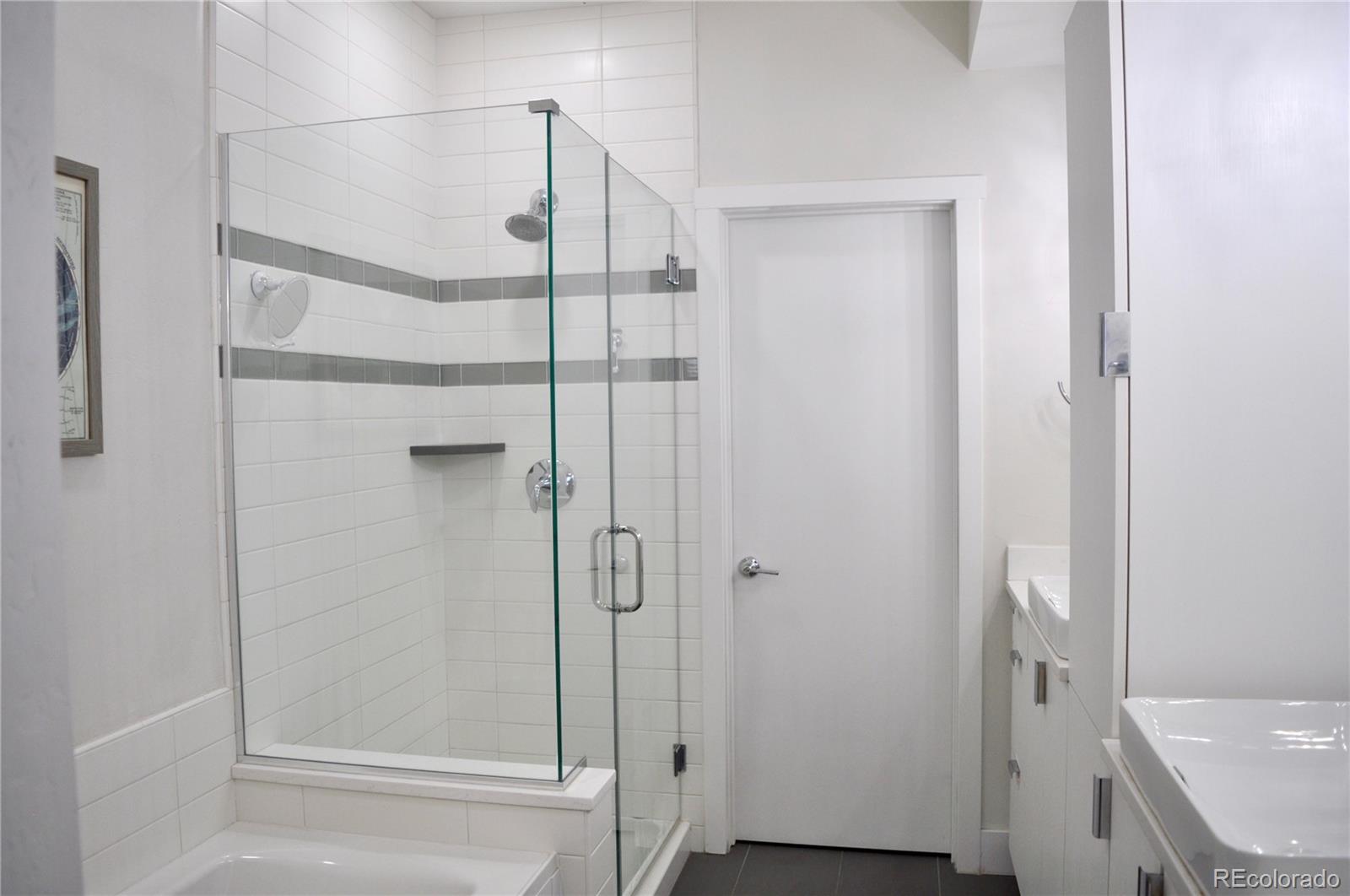 MLS Image #24 for 2147 n downing street,denver, Colorado