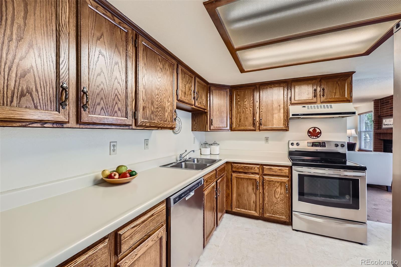 MLS Image #7 for 5046 s evanston street,aurora, Colorado