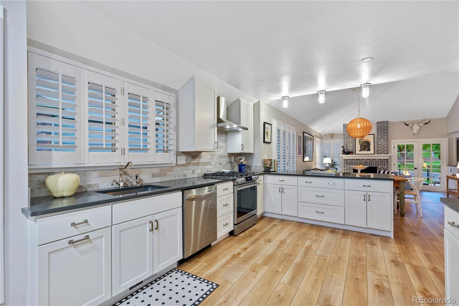 MLS Image #9 for 13  pinyon pine road,littleton, Colorado