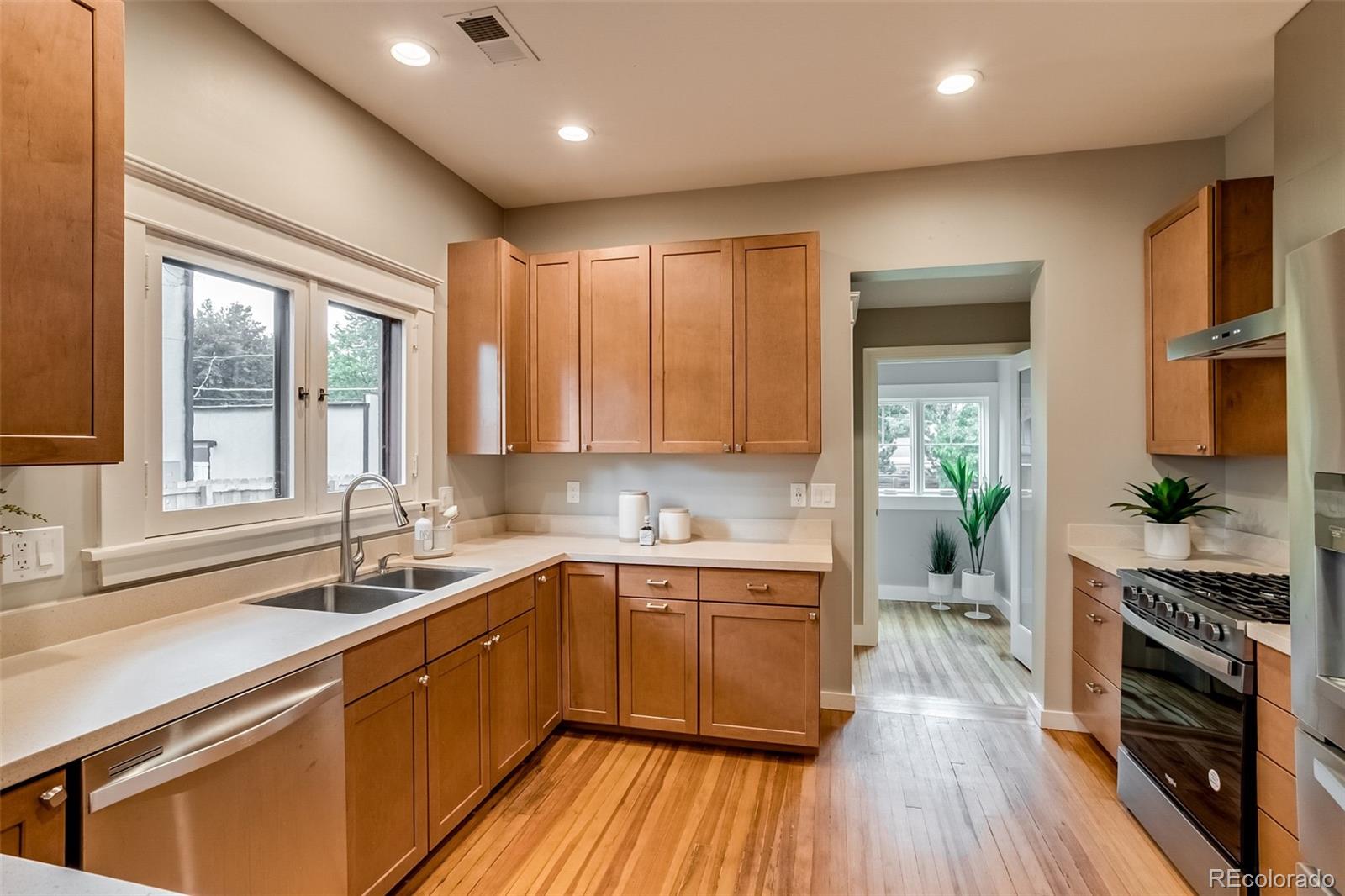 MLS Image #11 for 3525 n alcott street,denver, Colorado