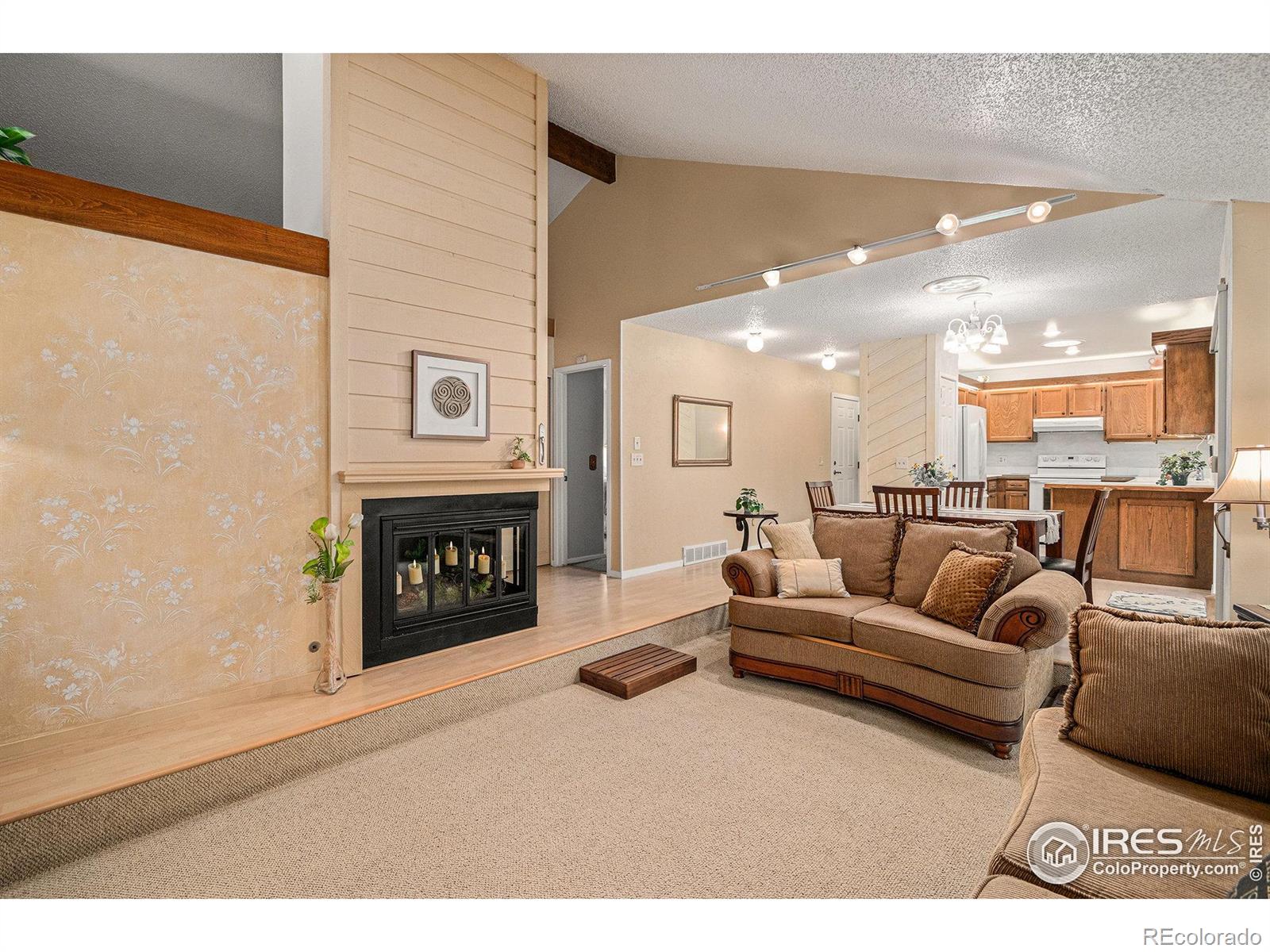 MLS Image #4 for 2409  flora drive,loveland, Colorado
