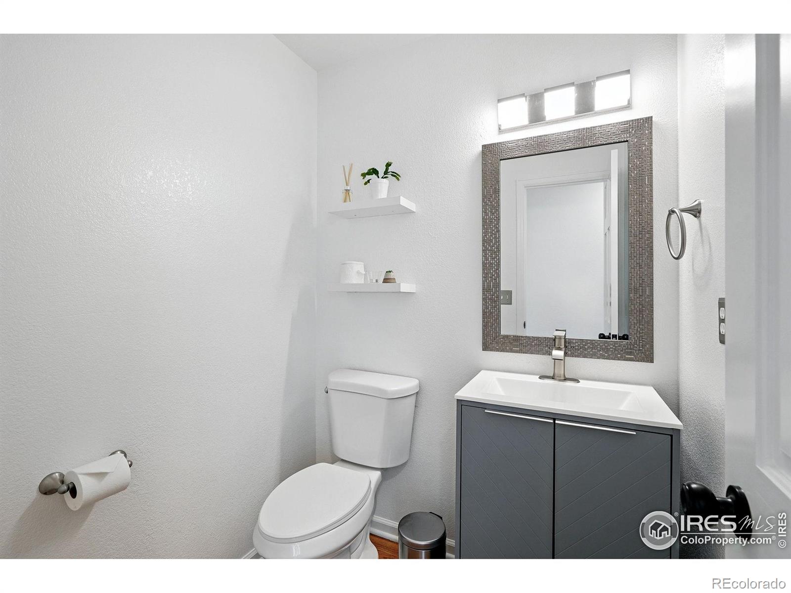 MLS Image #15 for 1946  lefthand canyon drive,boulder, Colorado