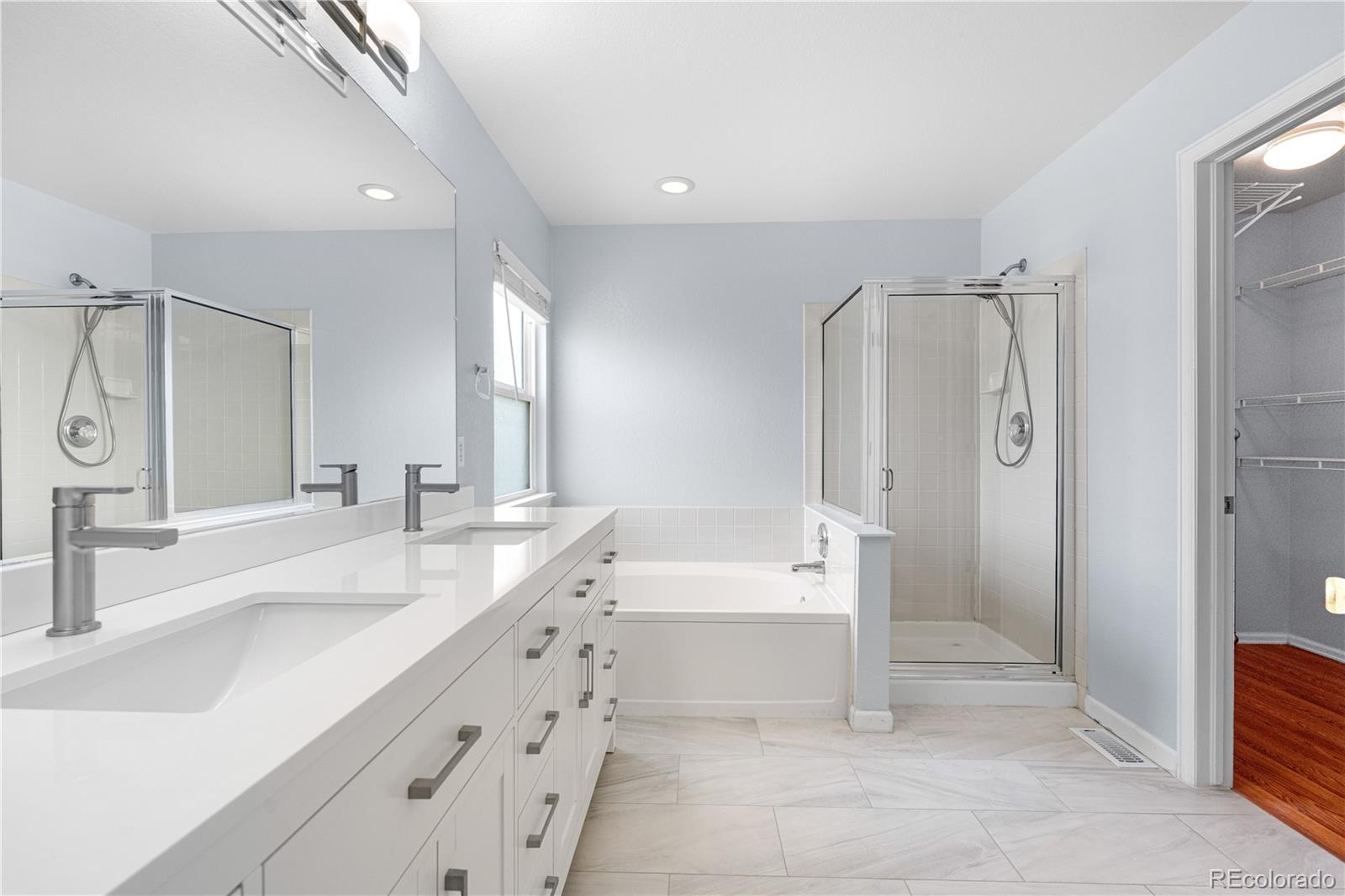 MLS Image #18 for 19410 e ithaca place,aurora, Colorado