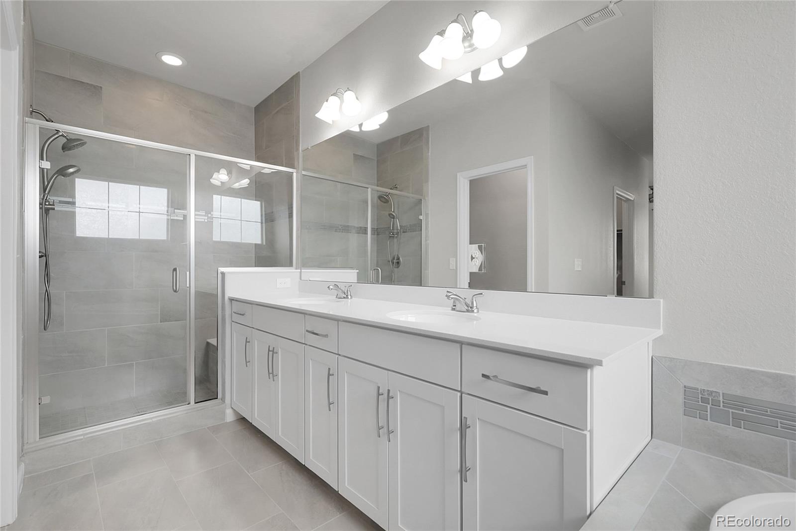 MLS Image #21 for 23895 e rocky top place,aurora, Colorado