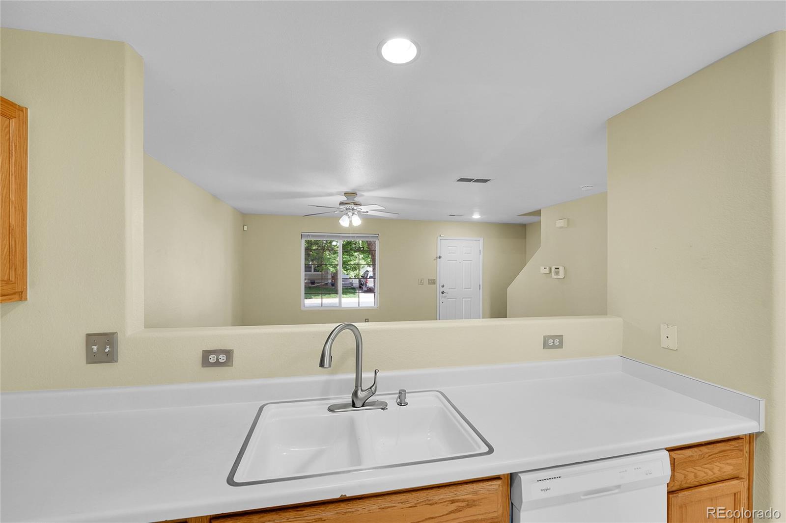 MLS Image #11 for 4267 w kenyon avenue,denver, Colorado