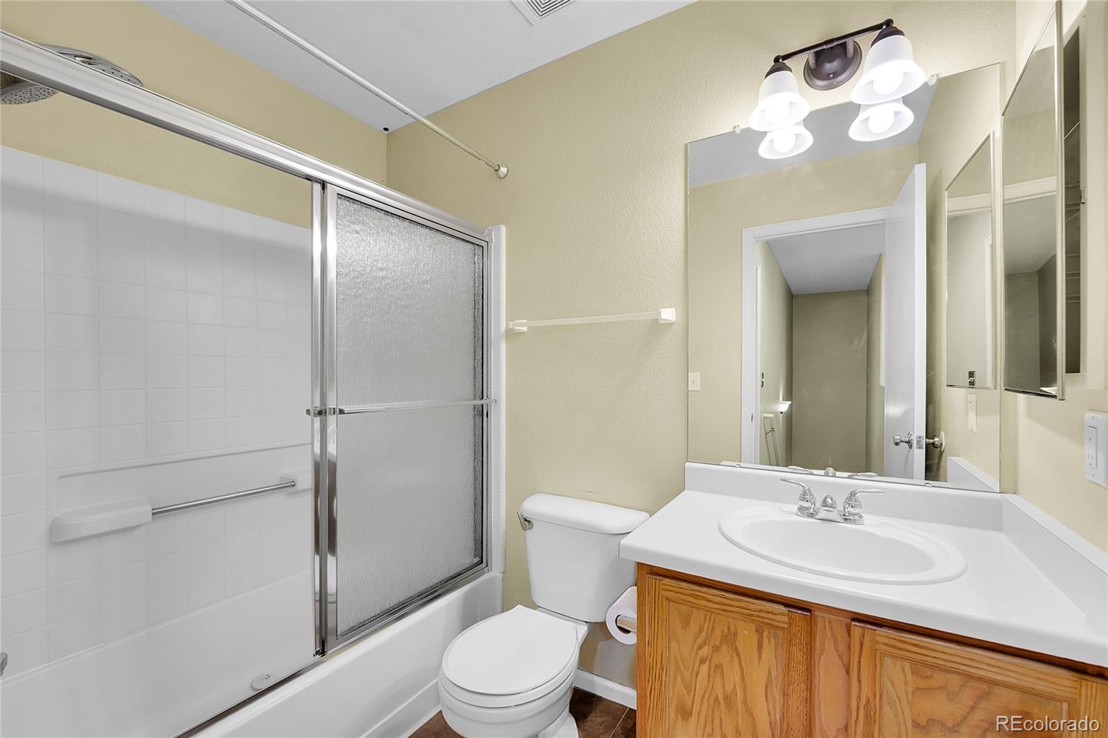 MLS Image #25 for 4267 w kenyon avenue,denver, Colorado